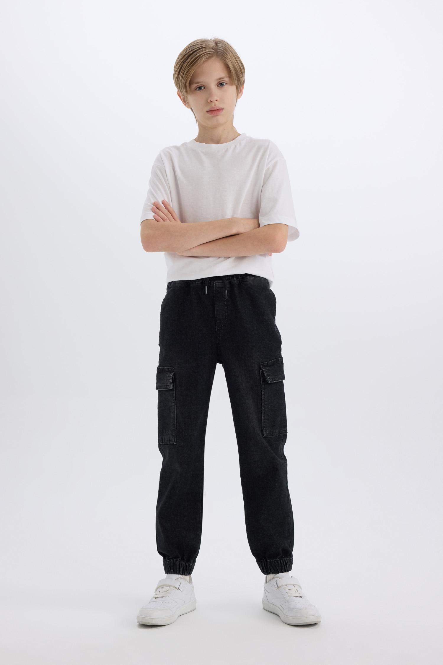 Boy Cargo Fit Jeans