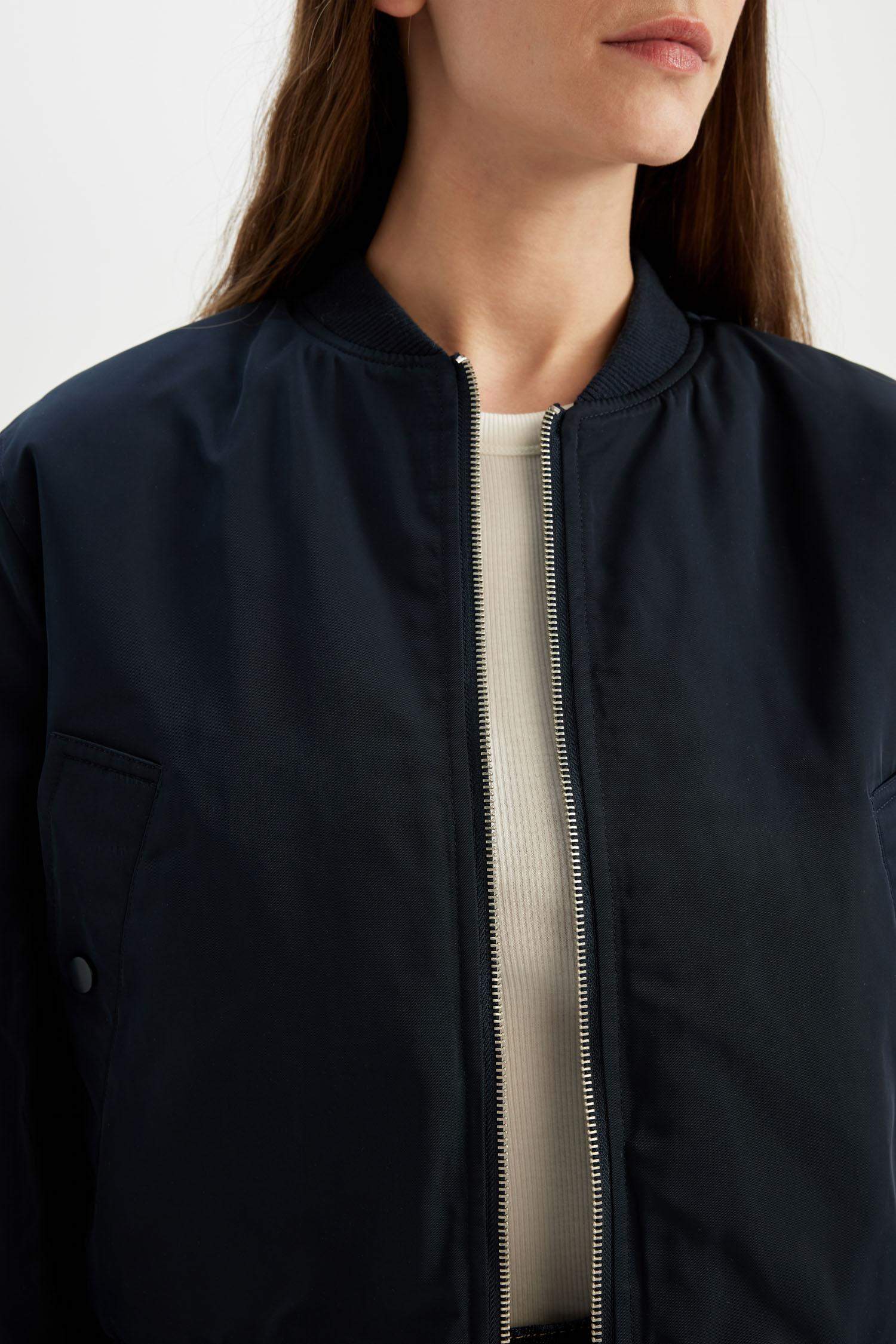 Su Geçirmez Kolej Yaka Düz Fermuarlı Cepli Bomber Ceket Mont