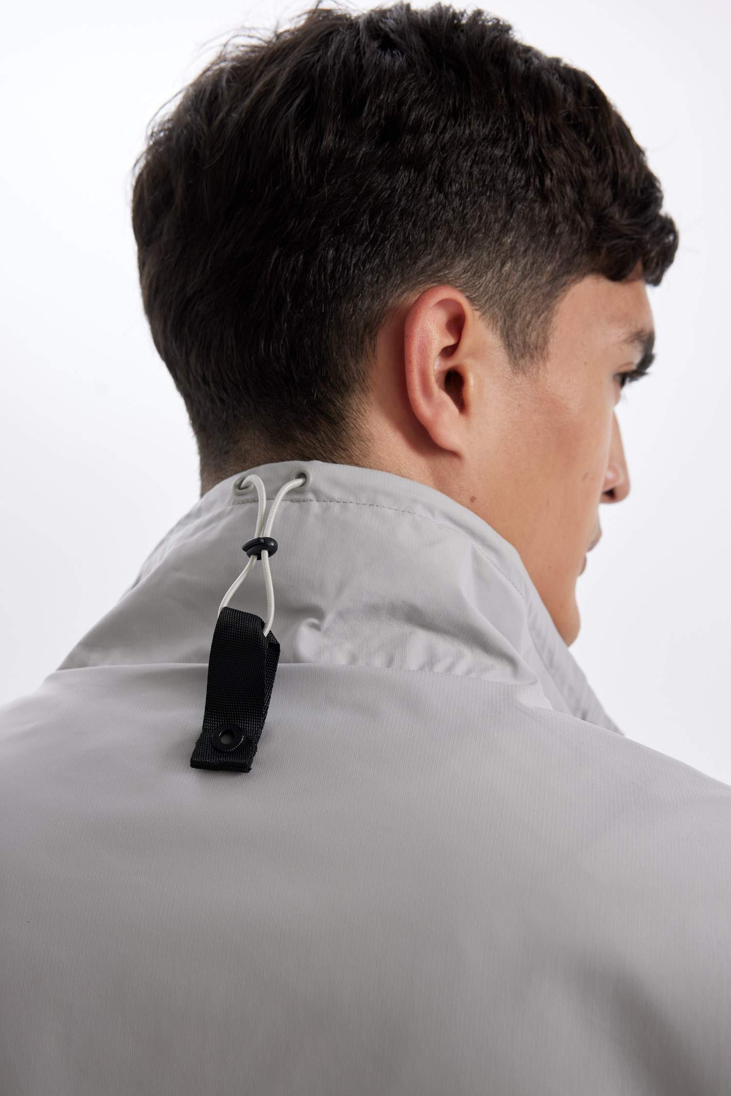 Regular Fit Dik Yaka Fermuarlı Cepli Mevsimlik Baharlık Ceket Mont