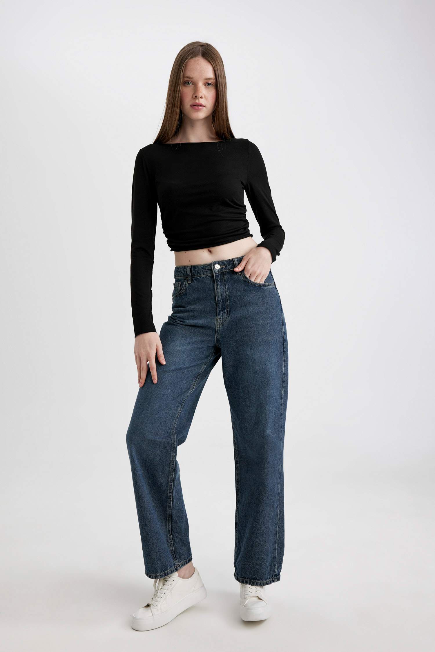 Loose Fit Crew Neck Back Printed T-Shirt