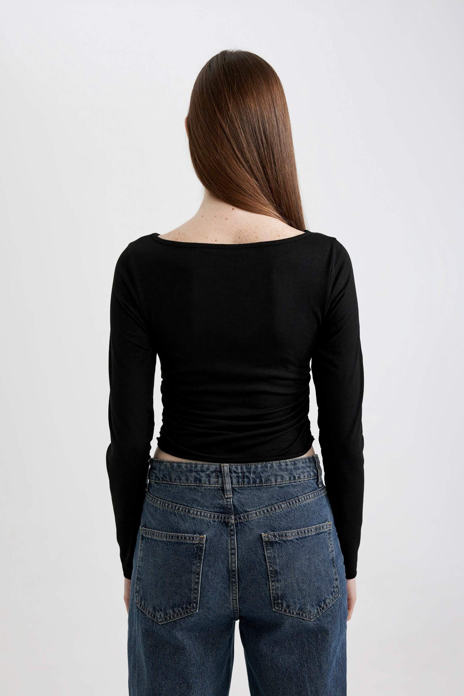 Loose Fit Crew Neck Back Printed T-Shirt