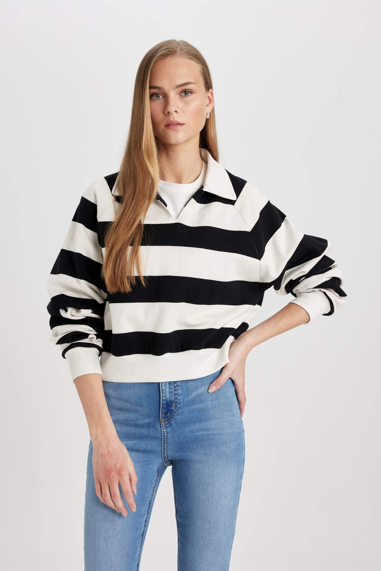 Crop Polo Yaka Çizgili Kalın Sweatshirt