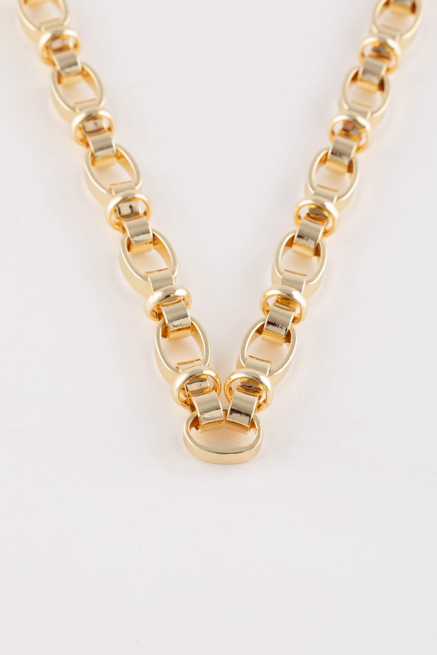 Woman Thick Chain Gold Necklace