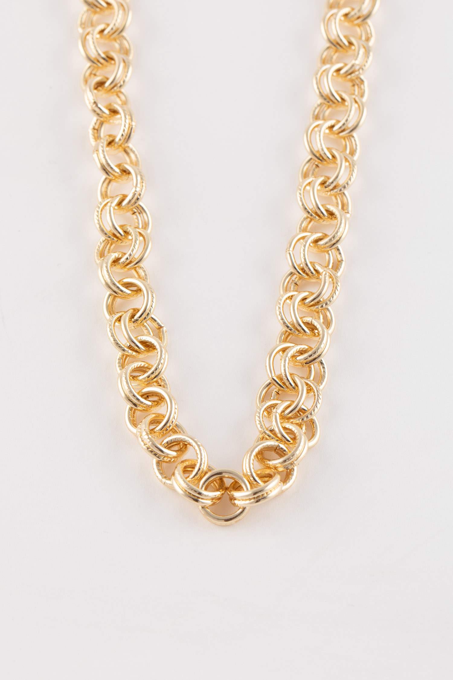 Woman Thick Chain Gold Necklace