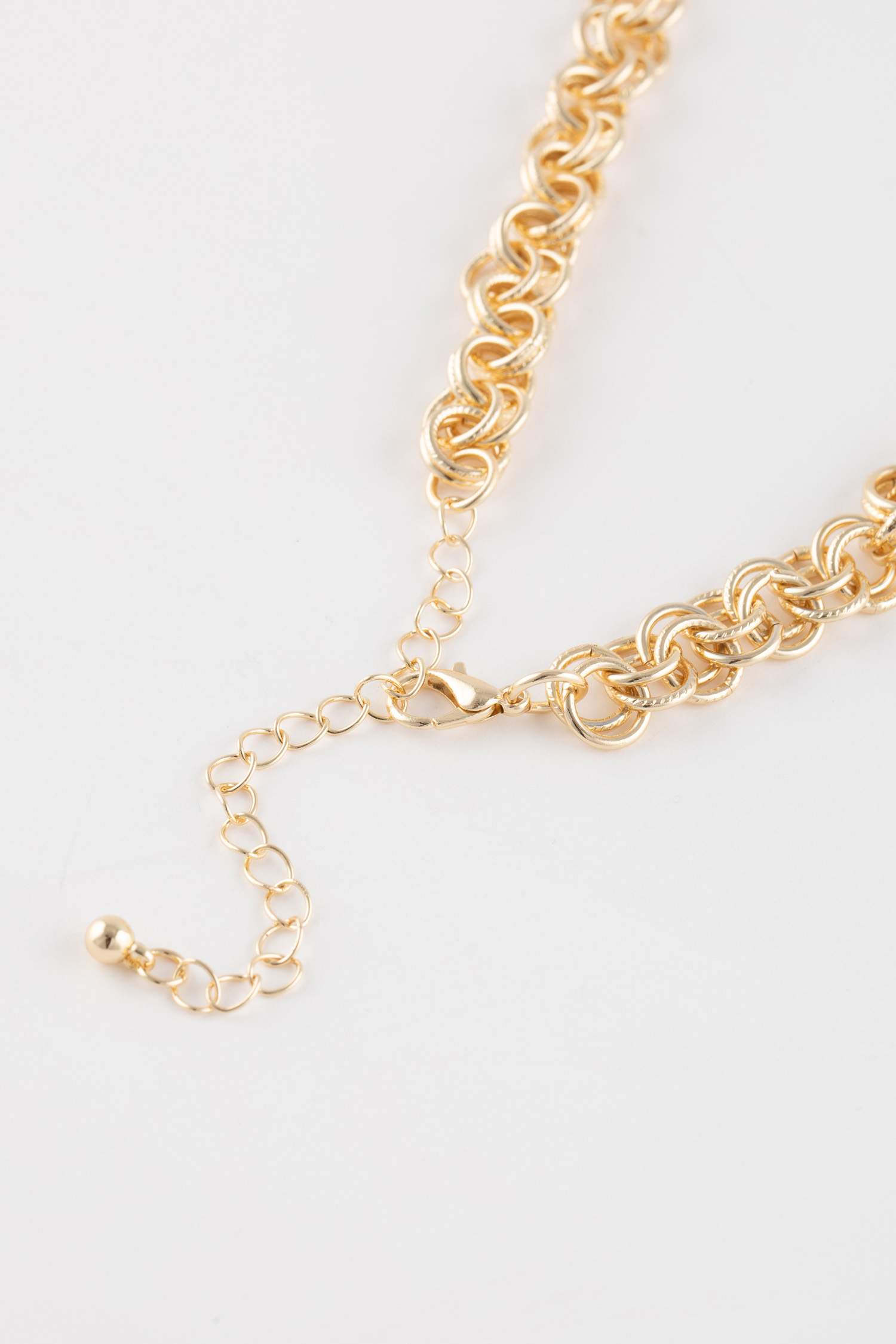Woman Thick Chain Gold Necklace