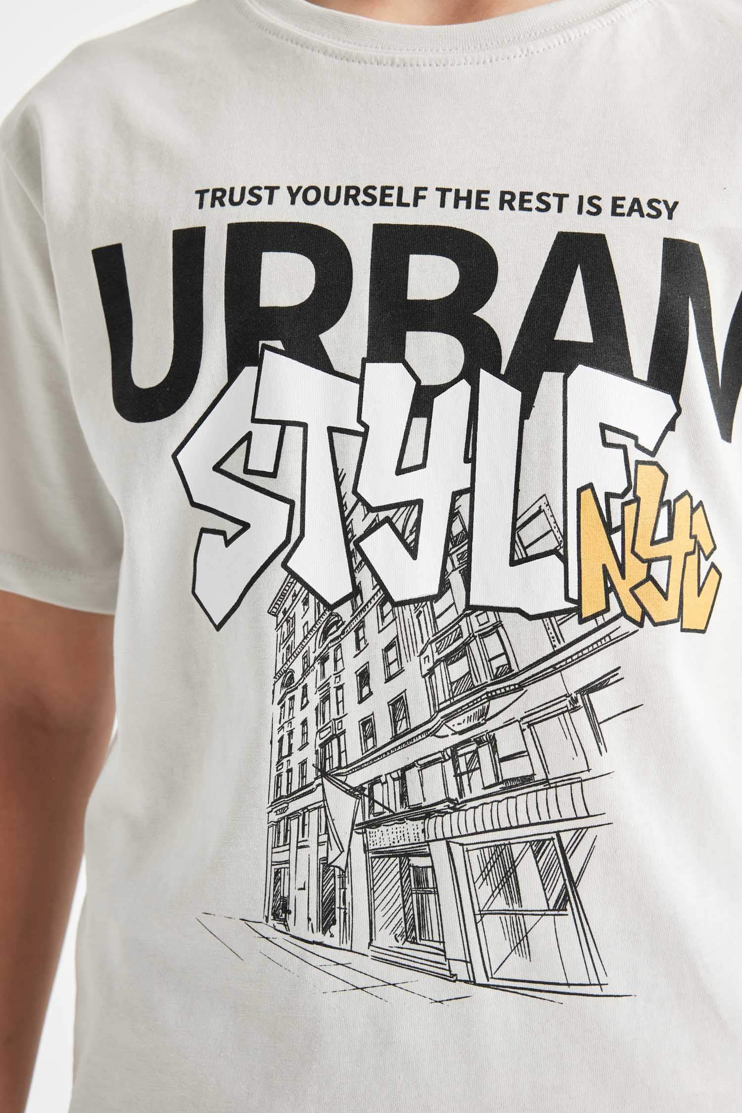 تيشيرت ولادي نص ردن مطبوع قصة عادية