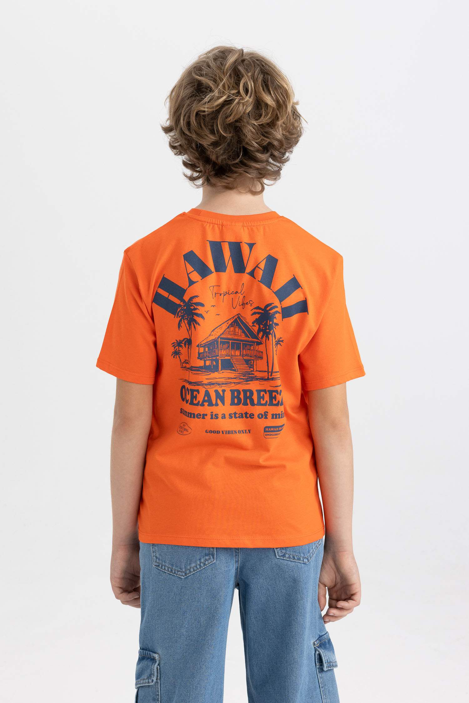 Erkek Çocuk Bisiklet Yaka Sırt Baskılı Kısa Kollu Tişört