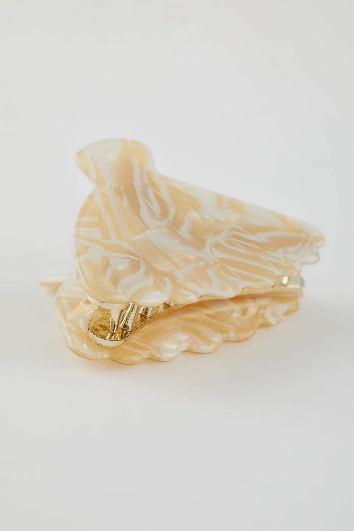 كلبس شعر حريمي