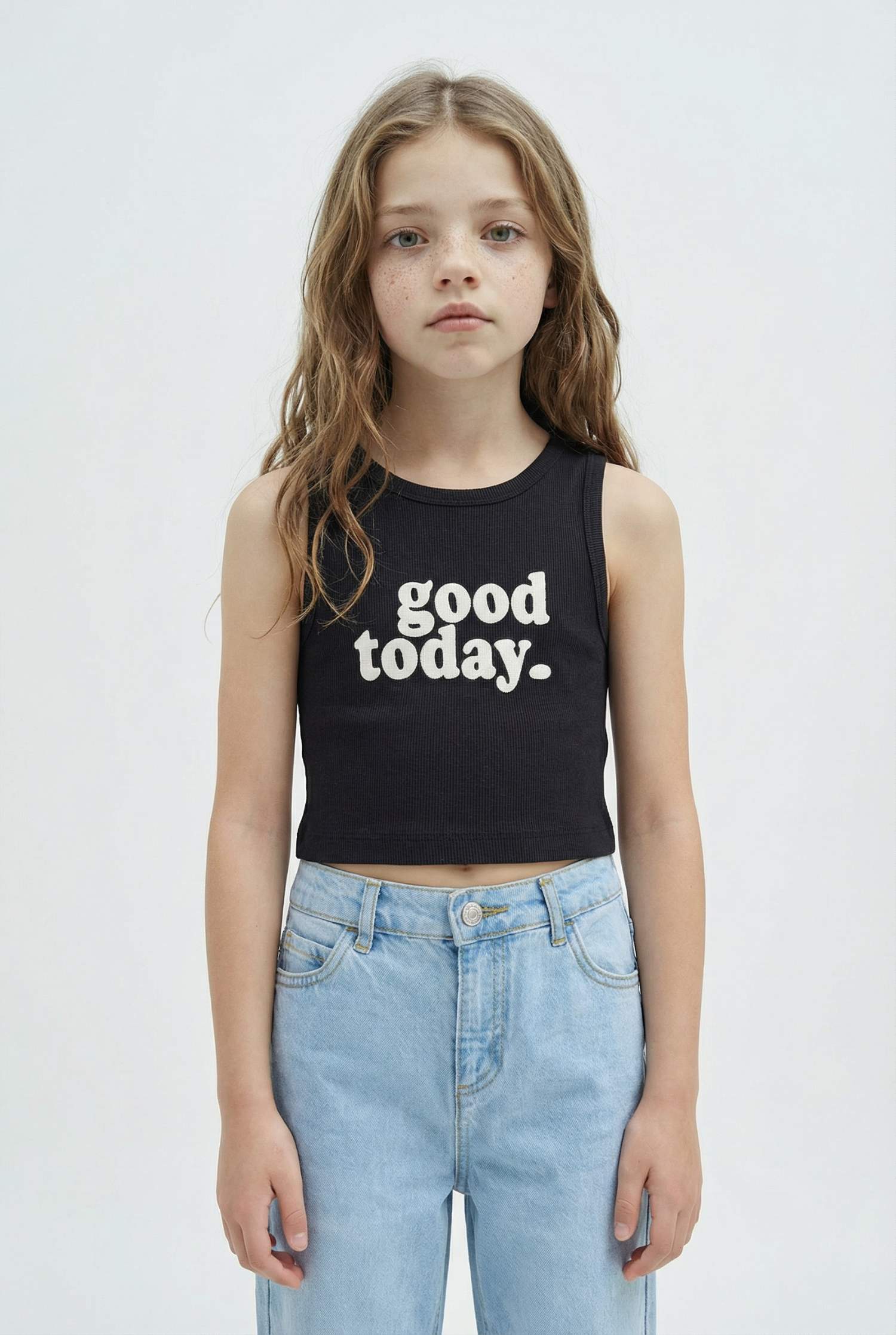 كروب توب بناتي بطبعة شعار سليم فيت بياخة مستديرة