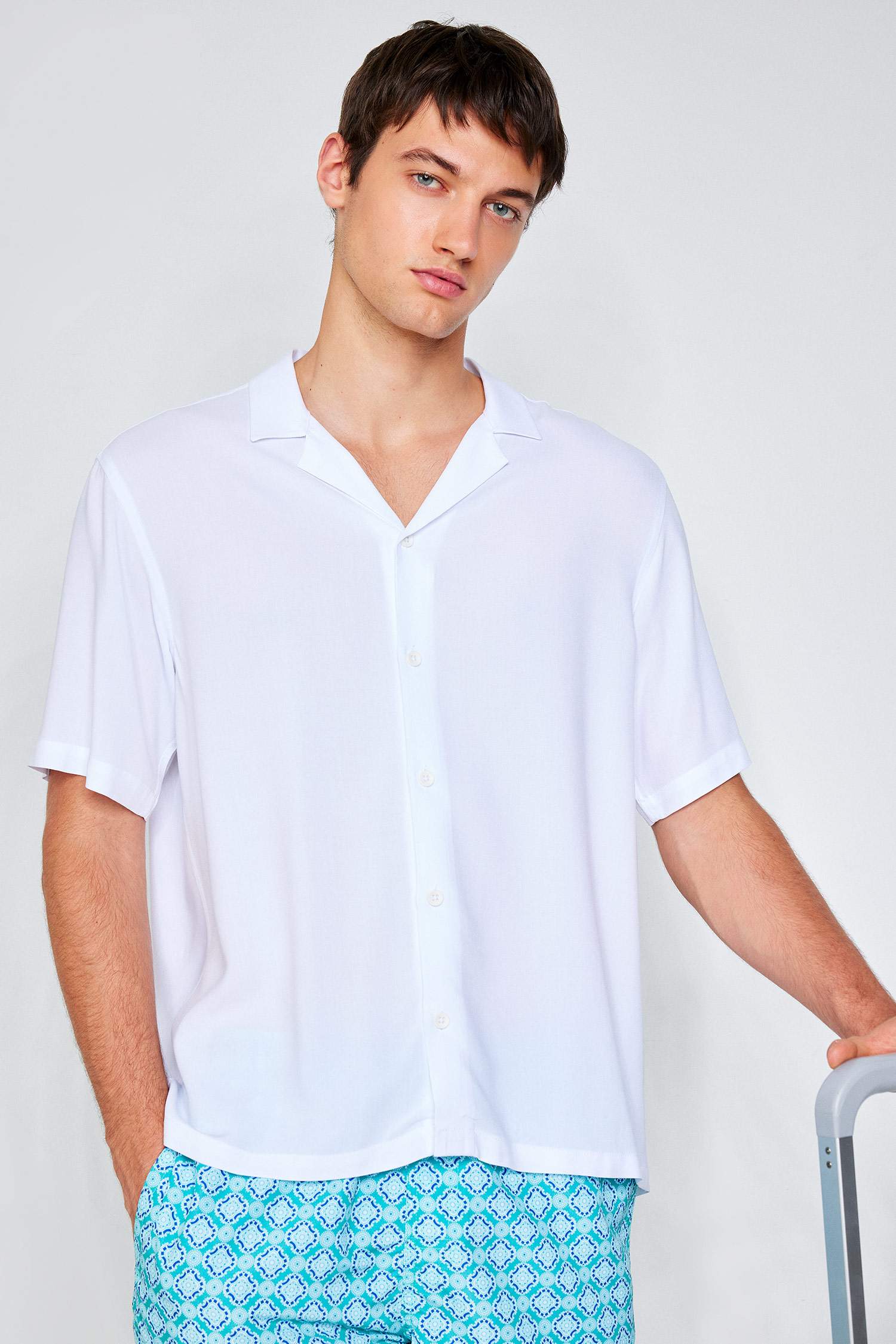 Regular Fit Apache Neck Viscose Short Sleeve Shirt