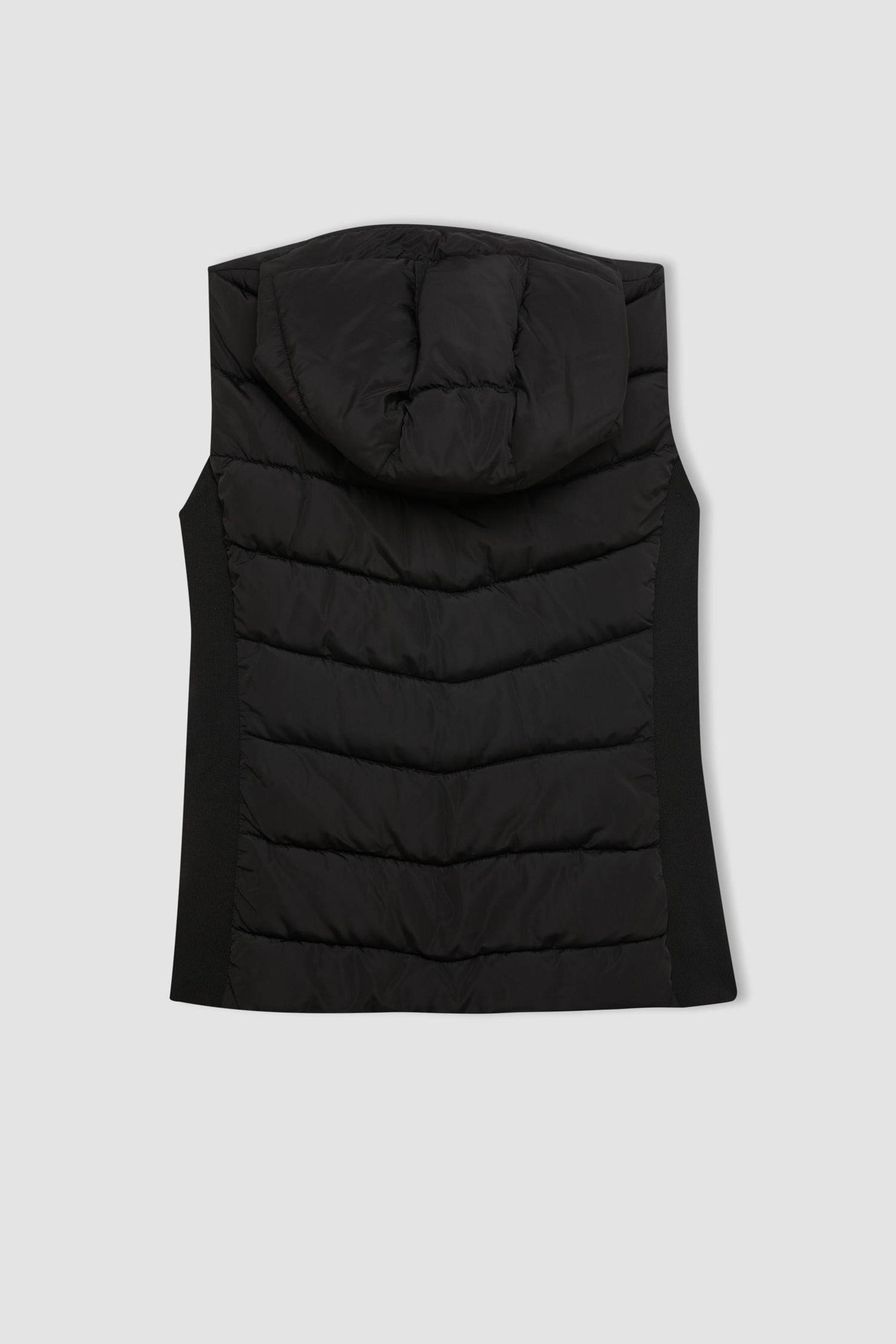 бас киімді Жилет