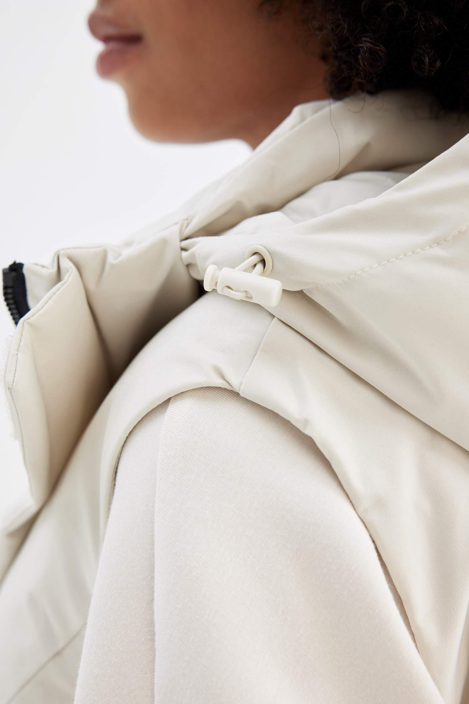 DeFactoFit Su İtici Regular Fit Kapüşonlu Sporcu Yelek