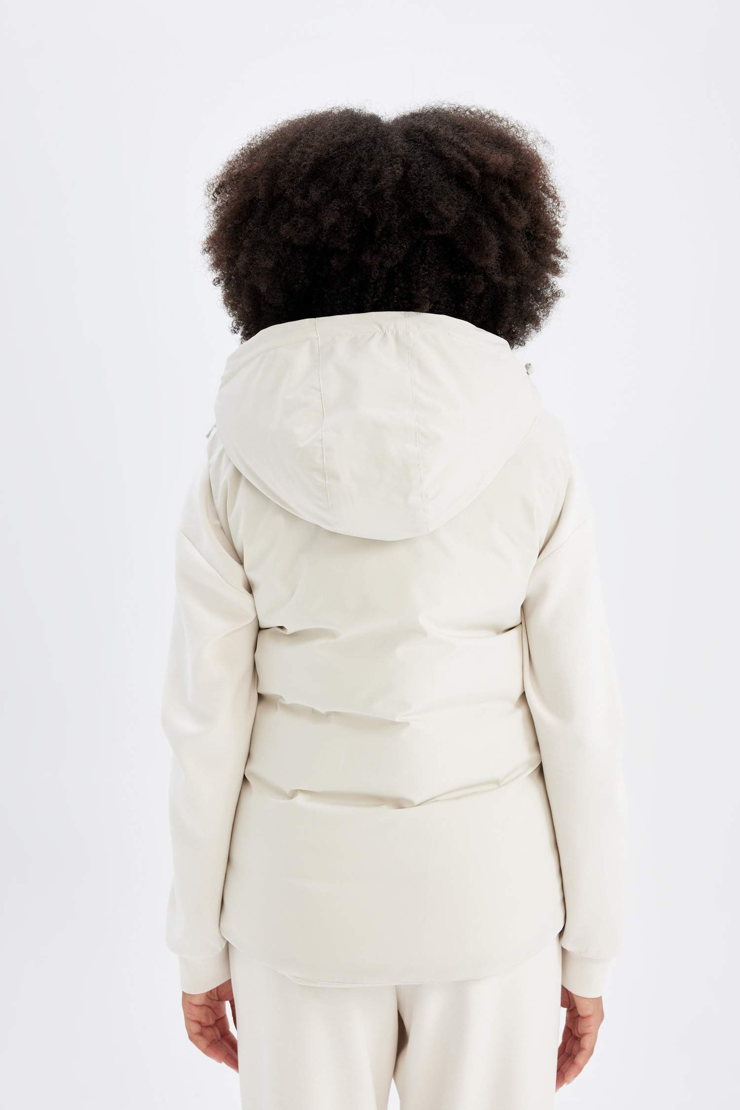 DeFactoFit Su İtici Regular Fit Kapüşonlu Sporcu Yelek