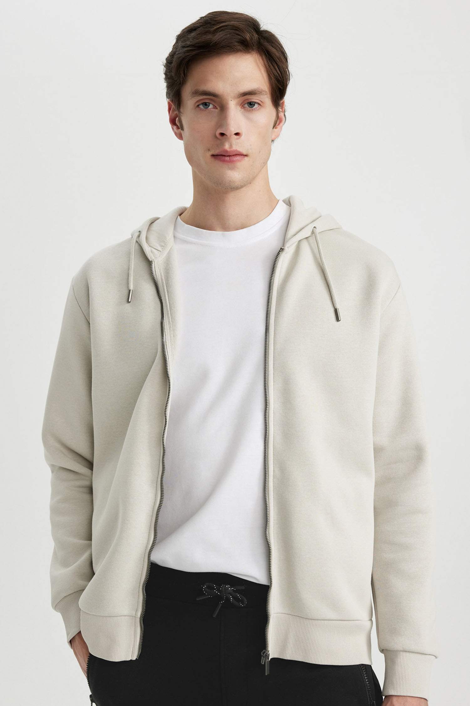 New Regular Fit Kapüşonlu Basic Düz Fermuarlı Sweatshirt