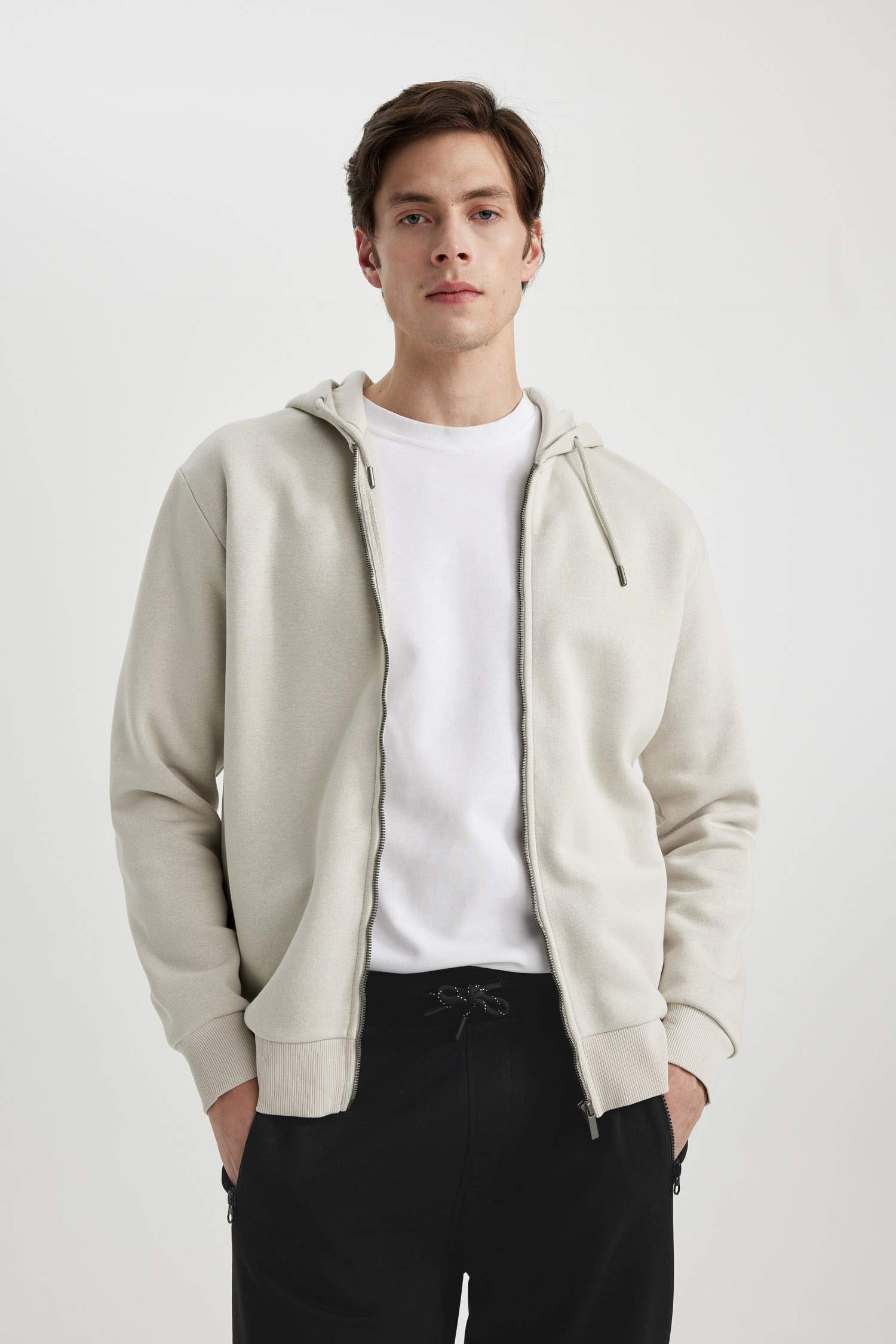 New Regular Fit Kapüşonlu Basic Düz Fermuarlı Sweatshirt