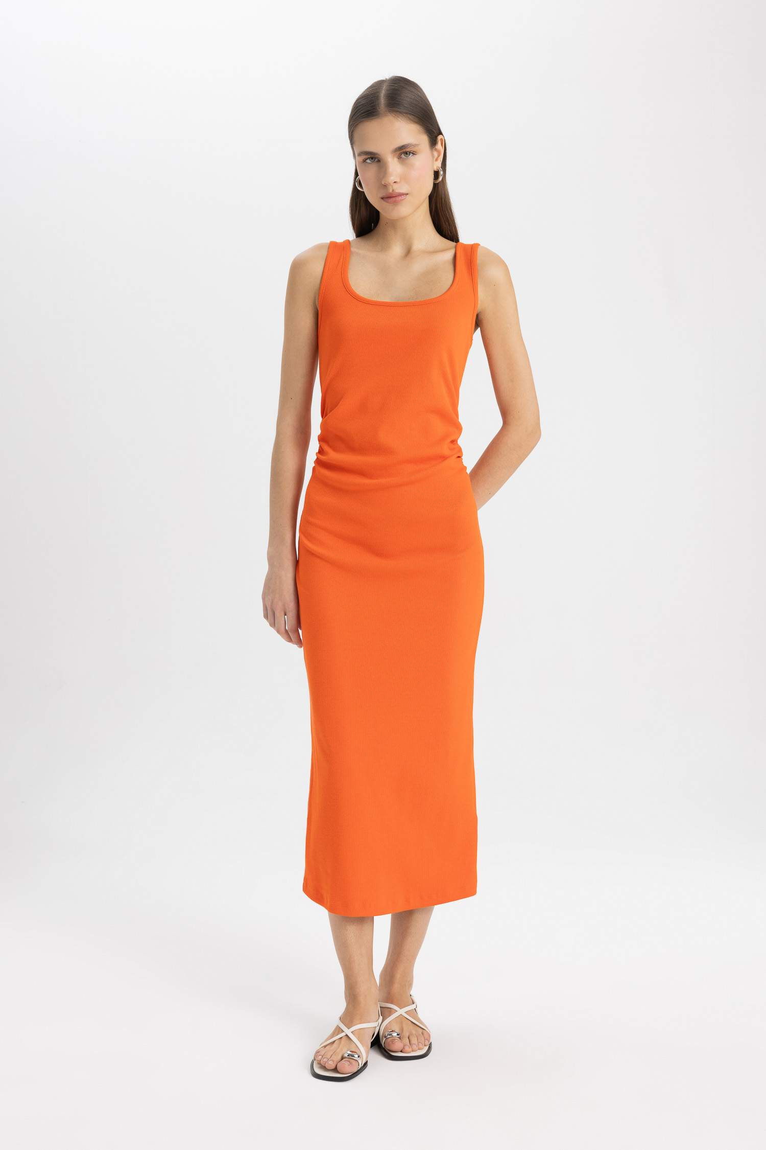 Straight Fit Kare Yaka Fitilli Kaşkorse Kolsuz Midi Elbise