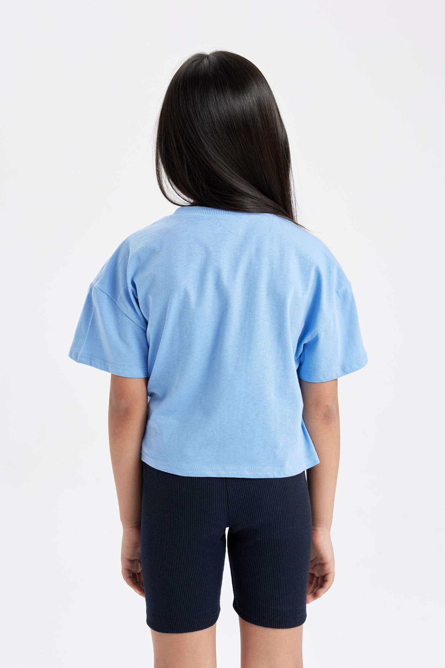 كروب توب بناتي من لوني تونز