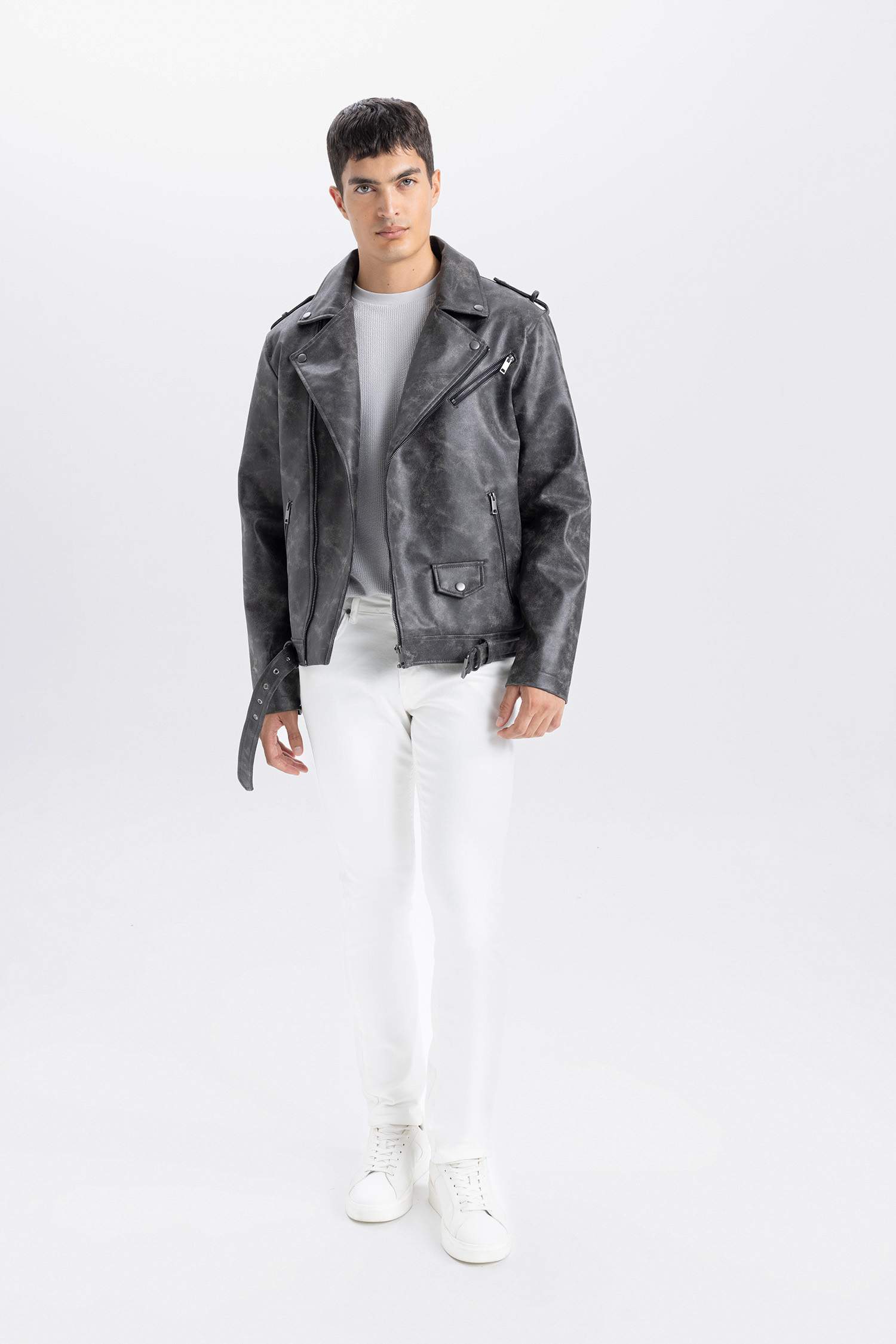 Su İtici Regular Fit Fermuarlı Cepli Suni Deri Ceket Mont