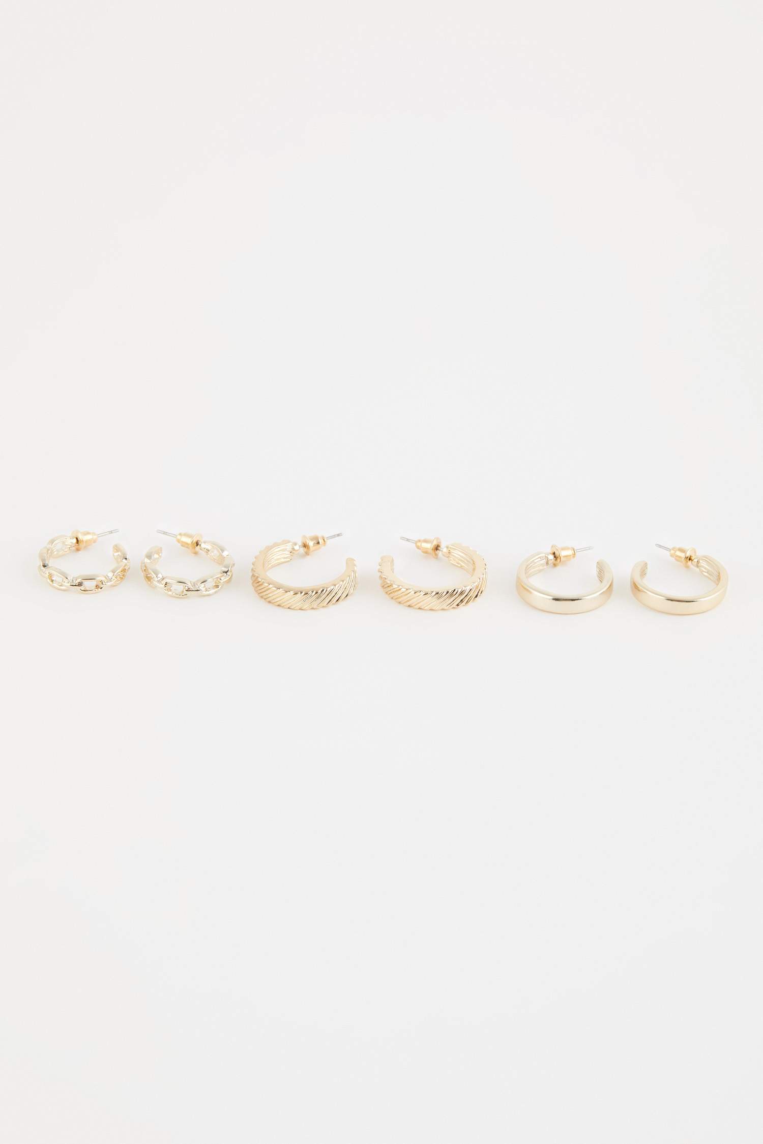 حلق حريمي ذهبي - 3 قطع