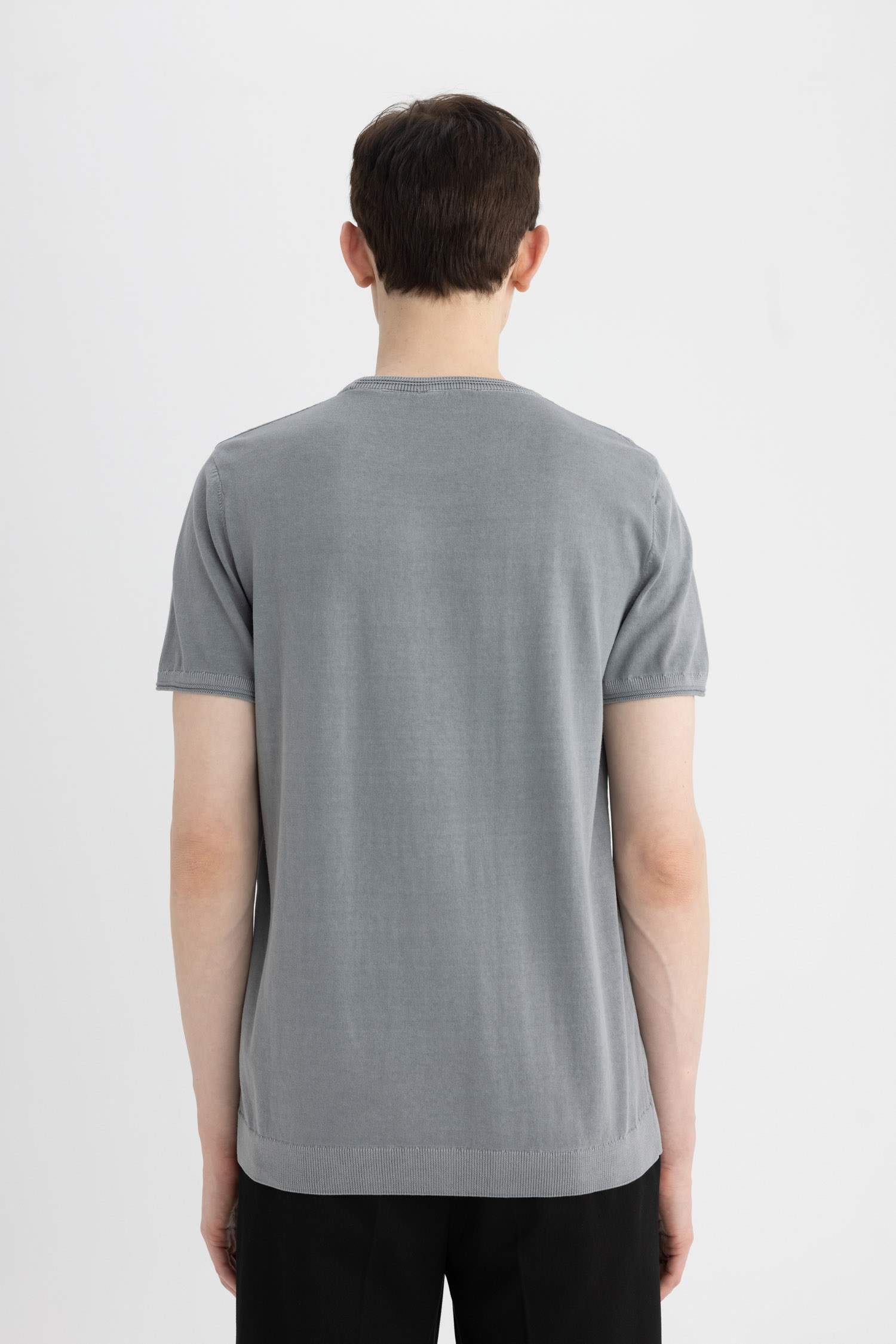 Standard Fit Crew Neck Knitwear T-Shirt