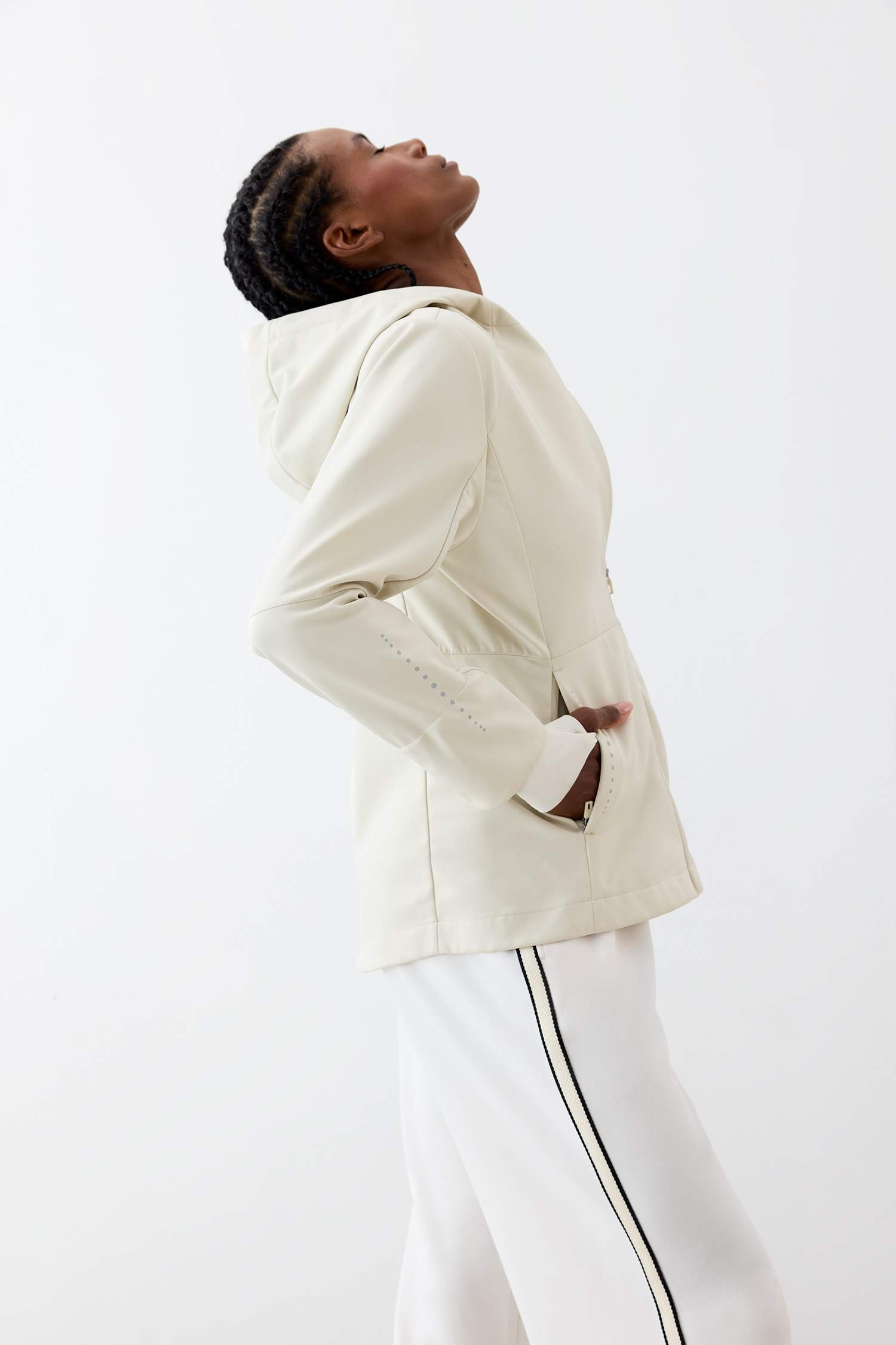 DeFactoFit Su İtici Softshell Slim Fit Dar Kesim Kapüşonlu Fermuarlı Cepli Mevsimlik Yağmurluk