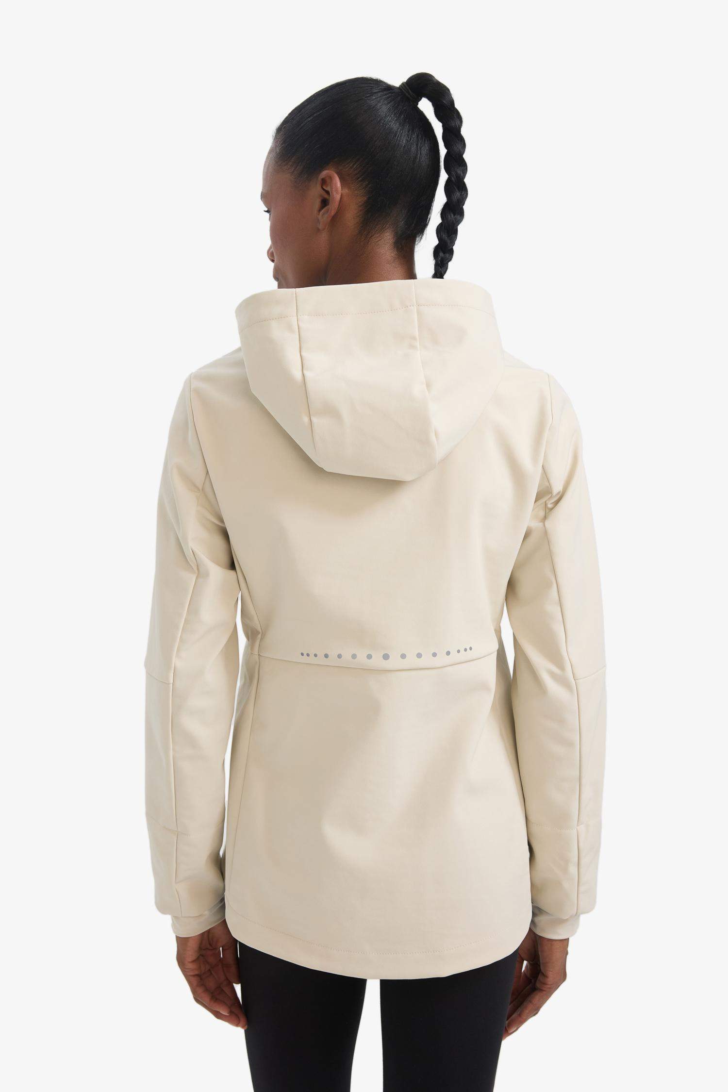 DeFactoFit Su İtici Softshell Slim Fit Dar Kesim Kapüşonlu Fermuarlı Cepli Mevsimlik Yağmurluk