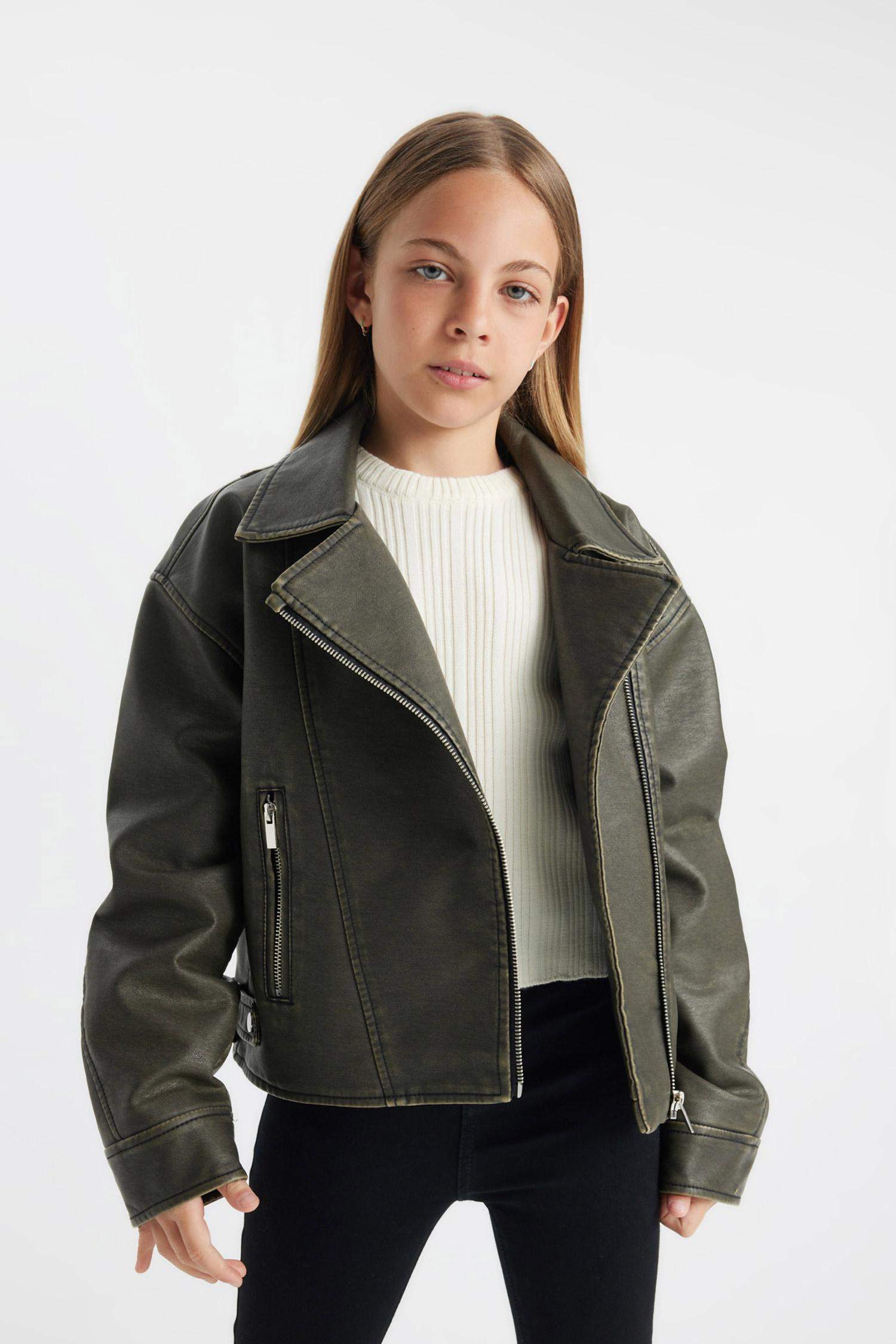 جاكيت بناتي جلد صناعي وتر برووف وياقة جاكيت