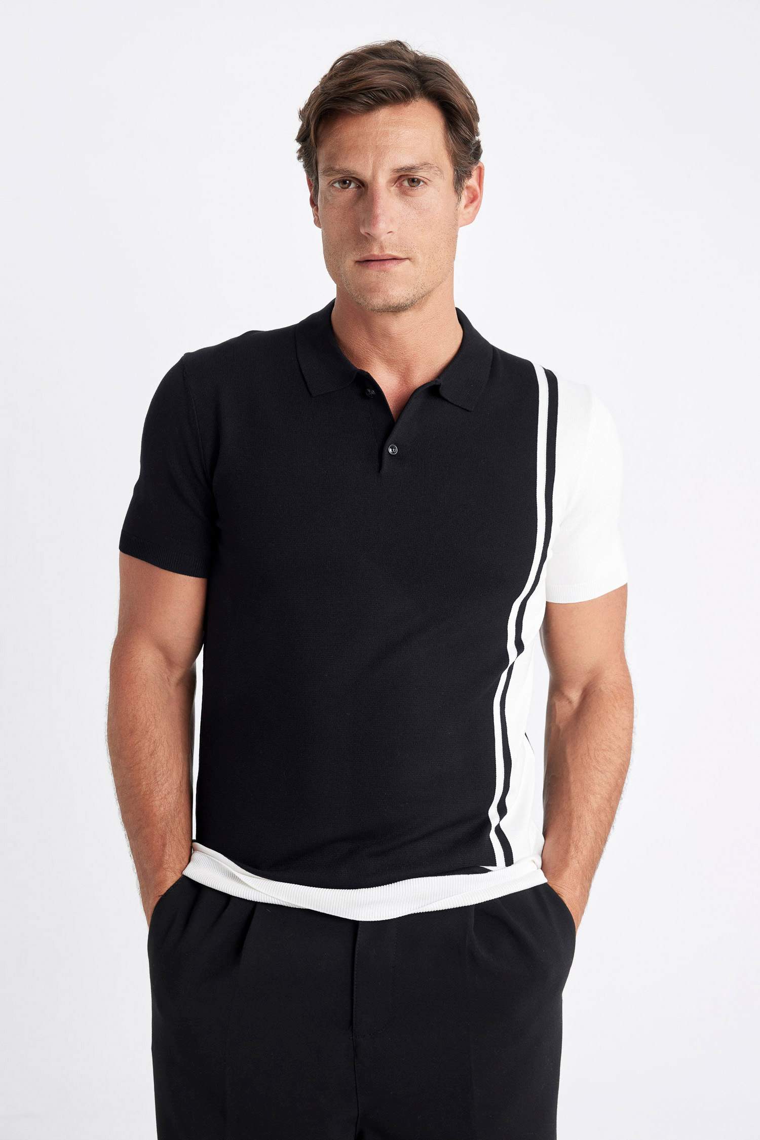 Футболка-поло приталенного кроя