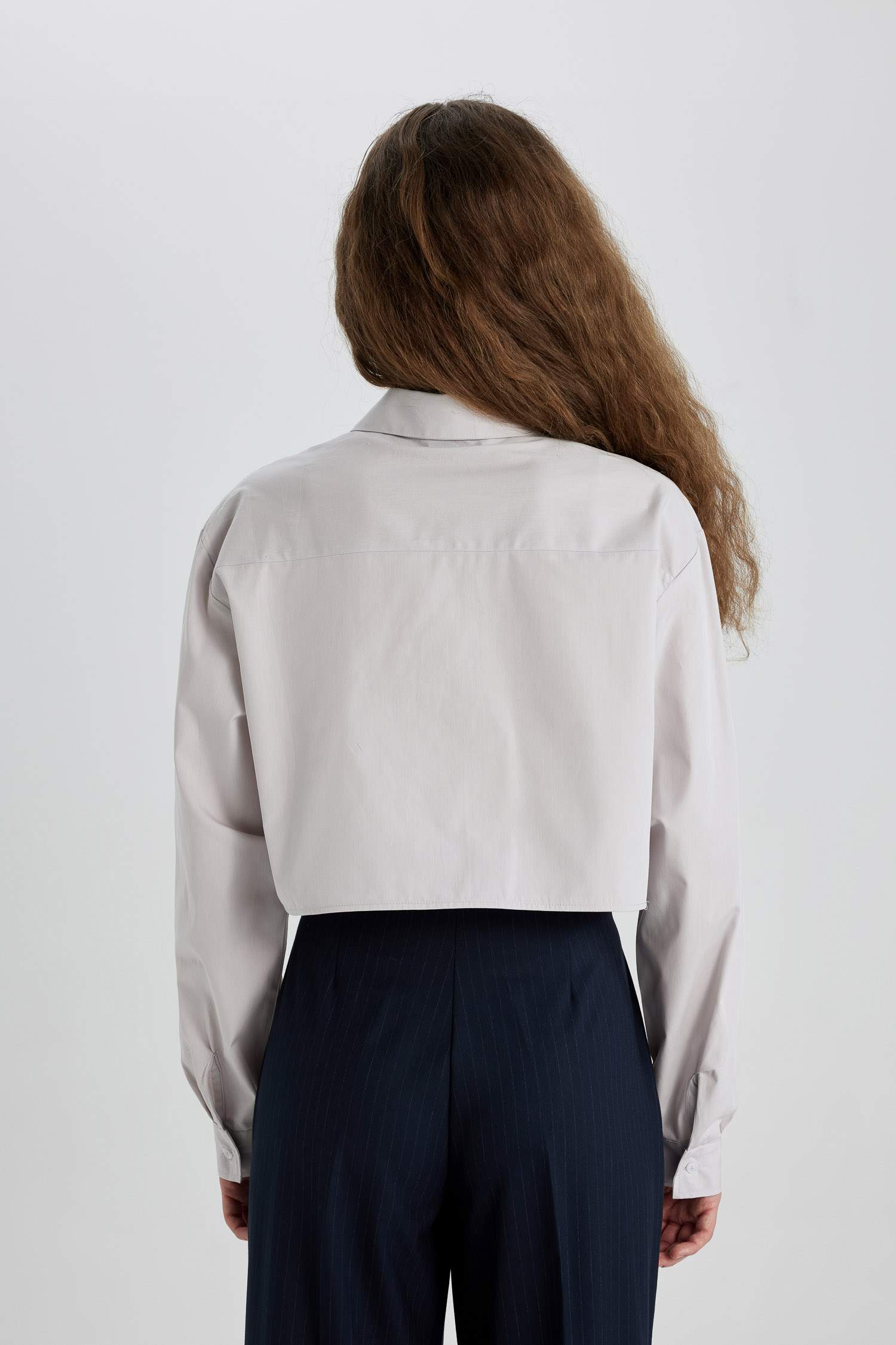 قميص كم طويل واسع بوبلين