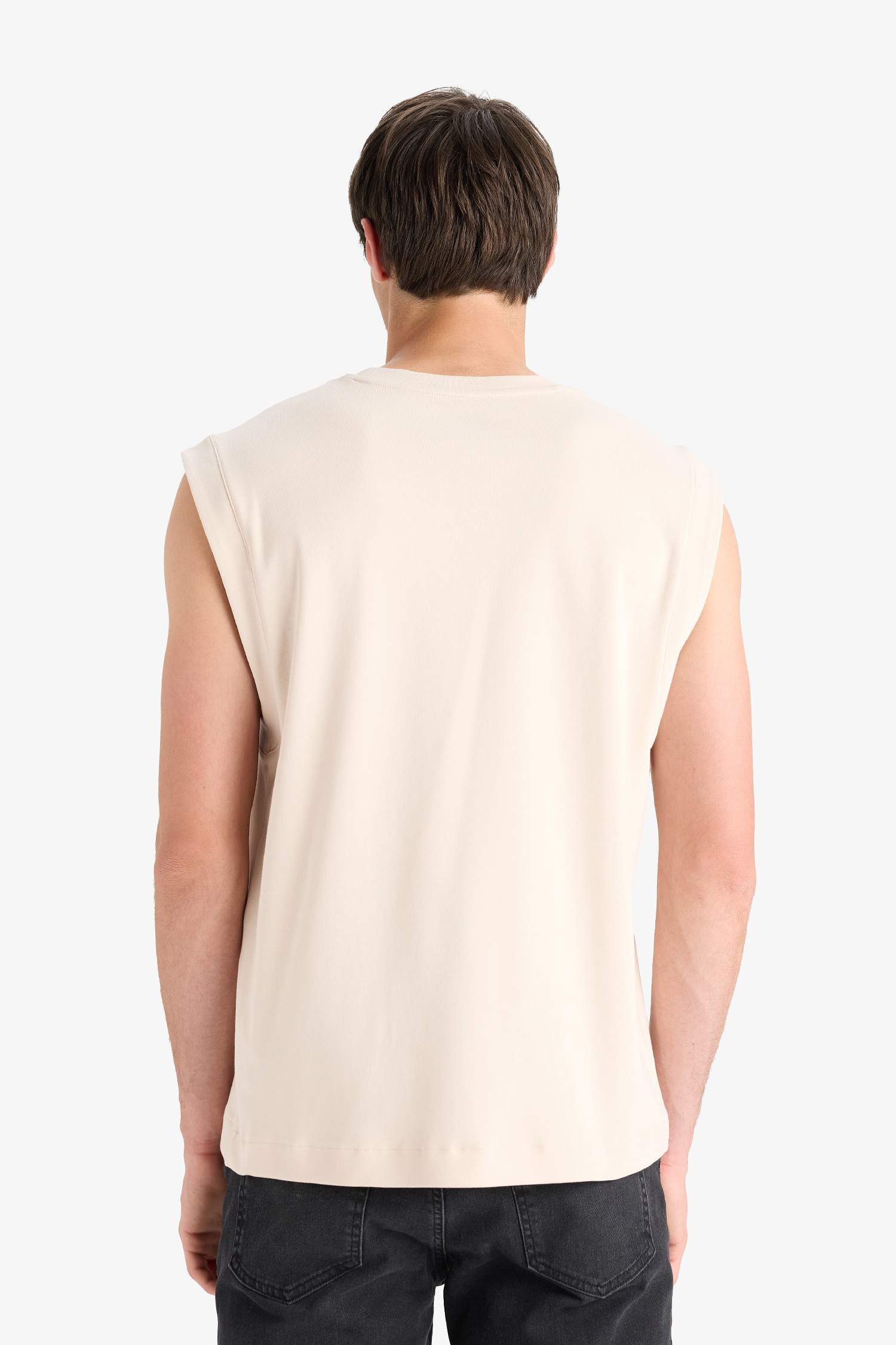 Boxy Fit Printed Crew Neck Sleeveless Tank Top