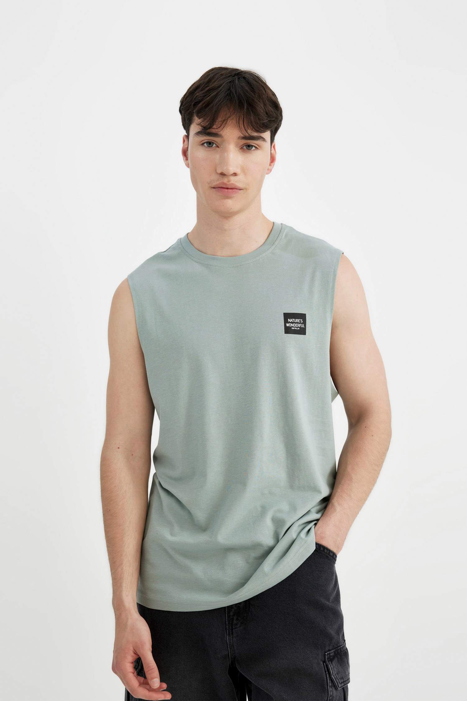 Regular Fit Printed Crew Neck Sleeveless T-Shirt