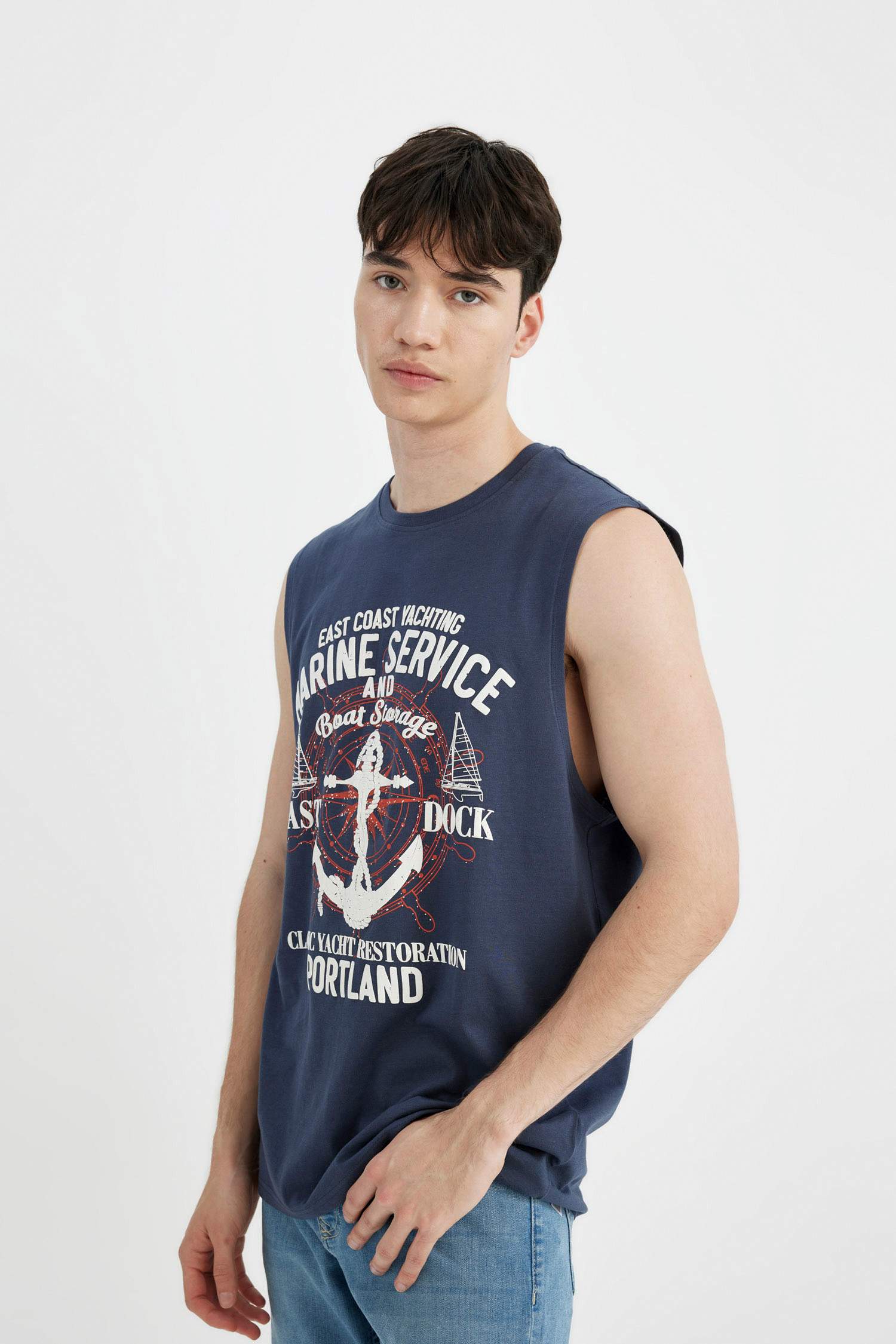 ديباردور مطبوع قصة عادية برقبة مستديرة