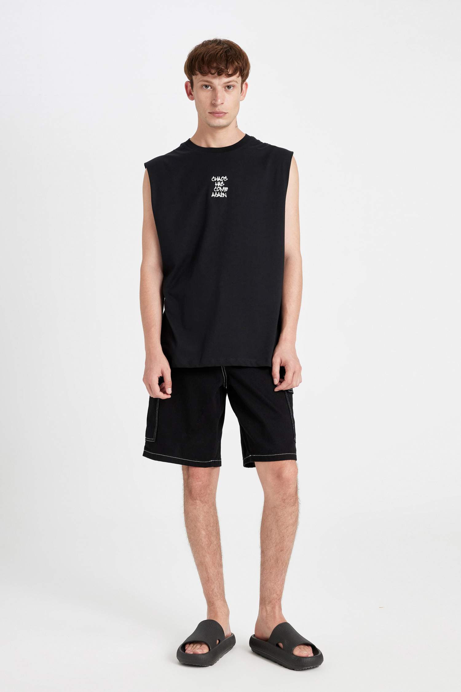 تانك توب اوفر سايز  بدون كم بطبعة من الخلف