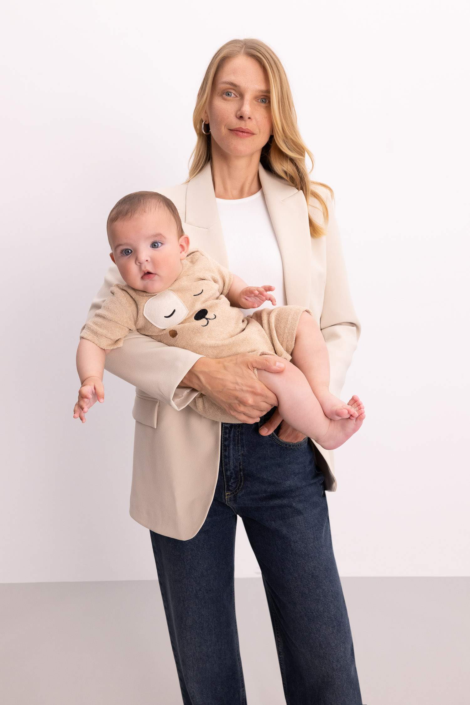 جمبسوت بيبي اولادي حديثي الولادة نص كم من قماش المنشفة