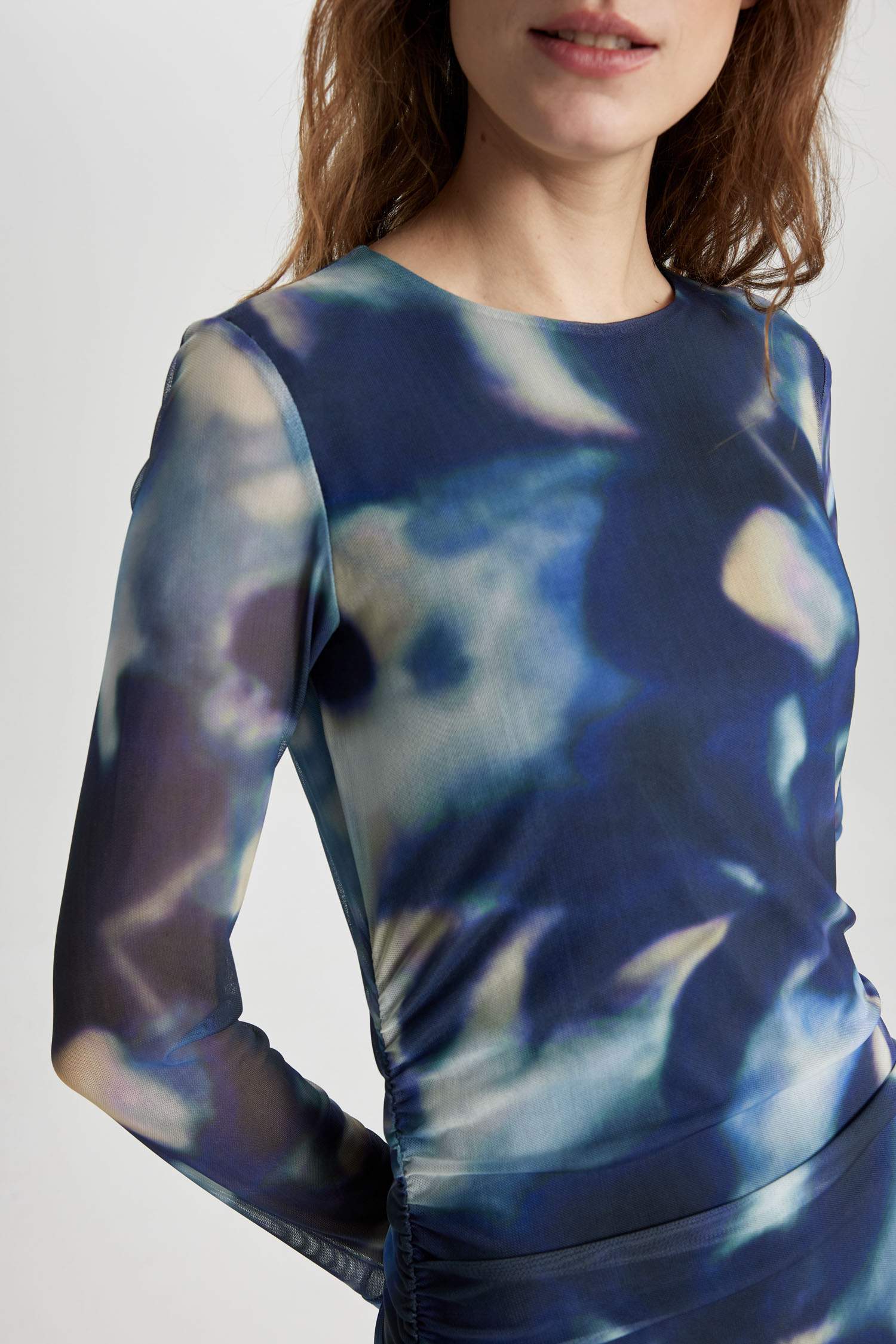 Bodycon Round Collar Batic Tulle Midi Dress