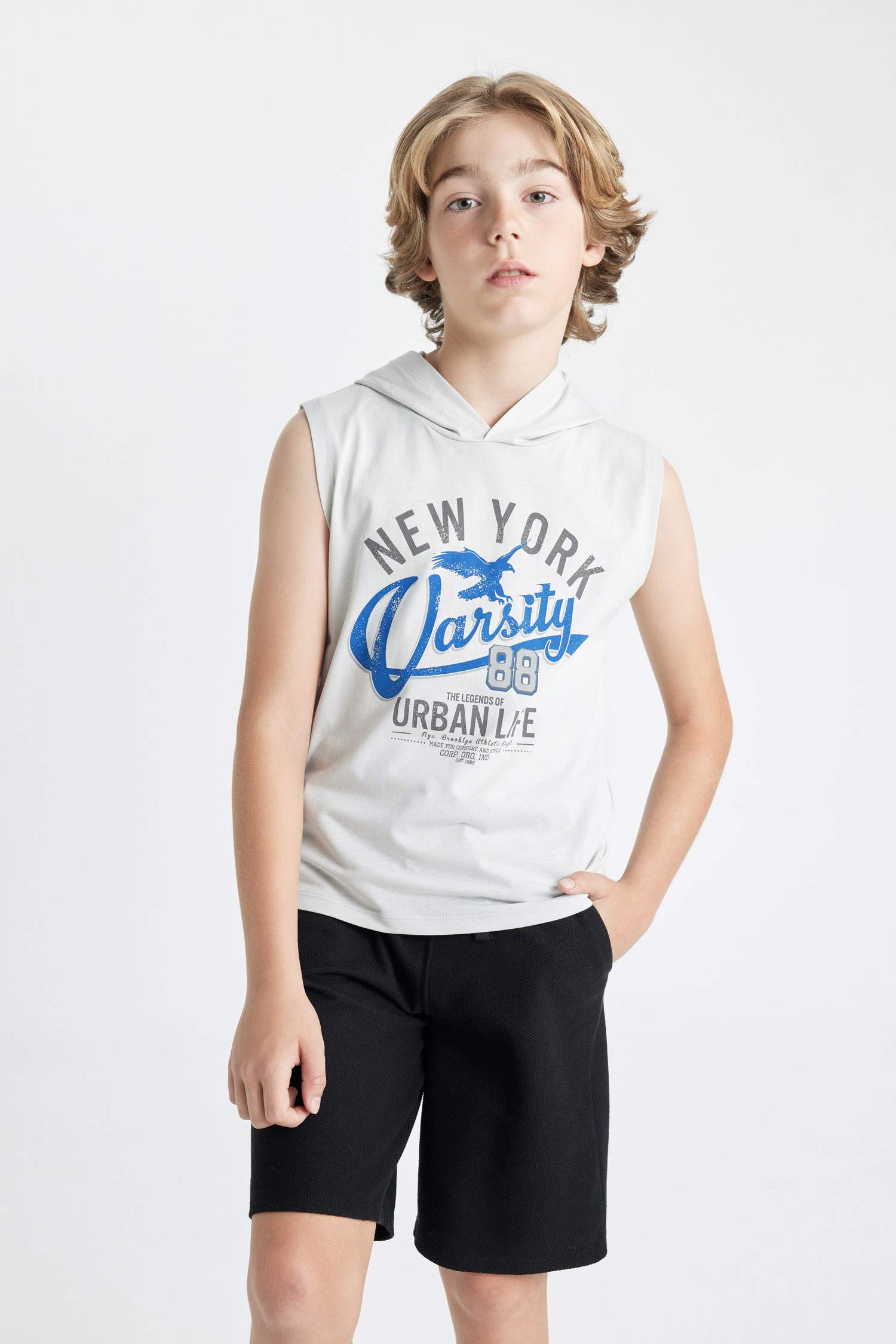 Майка с капюшоном для мальчиков