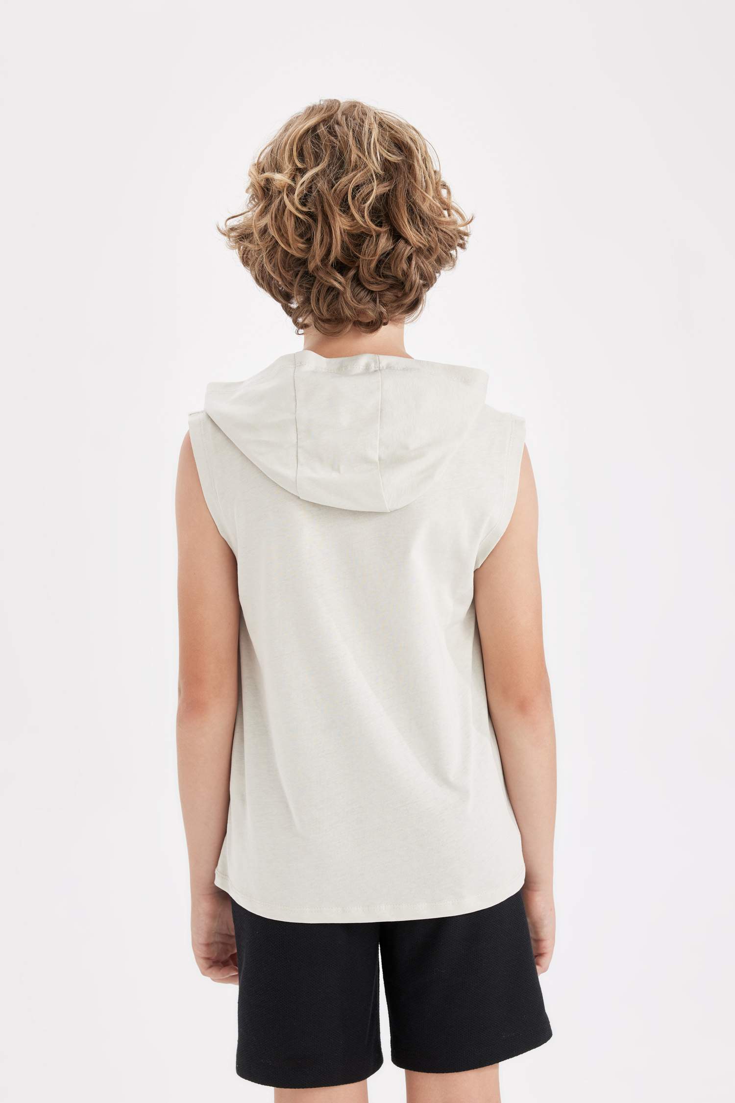 Майка с капюшоном для мальчиков