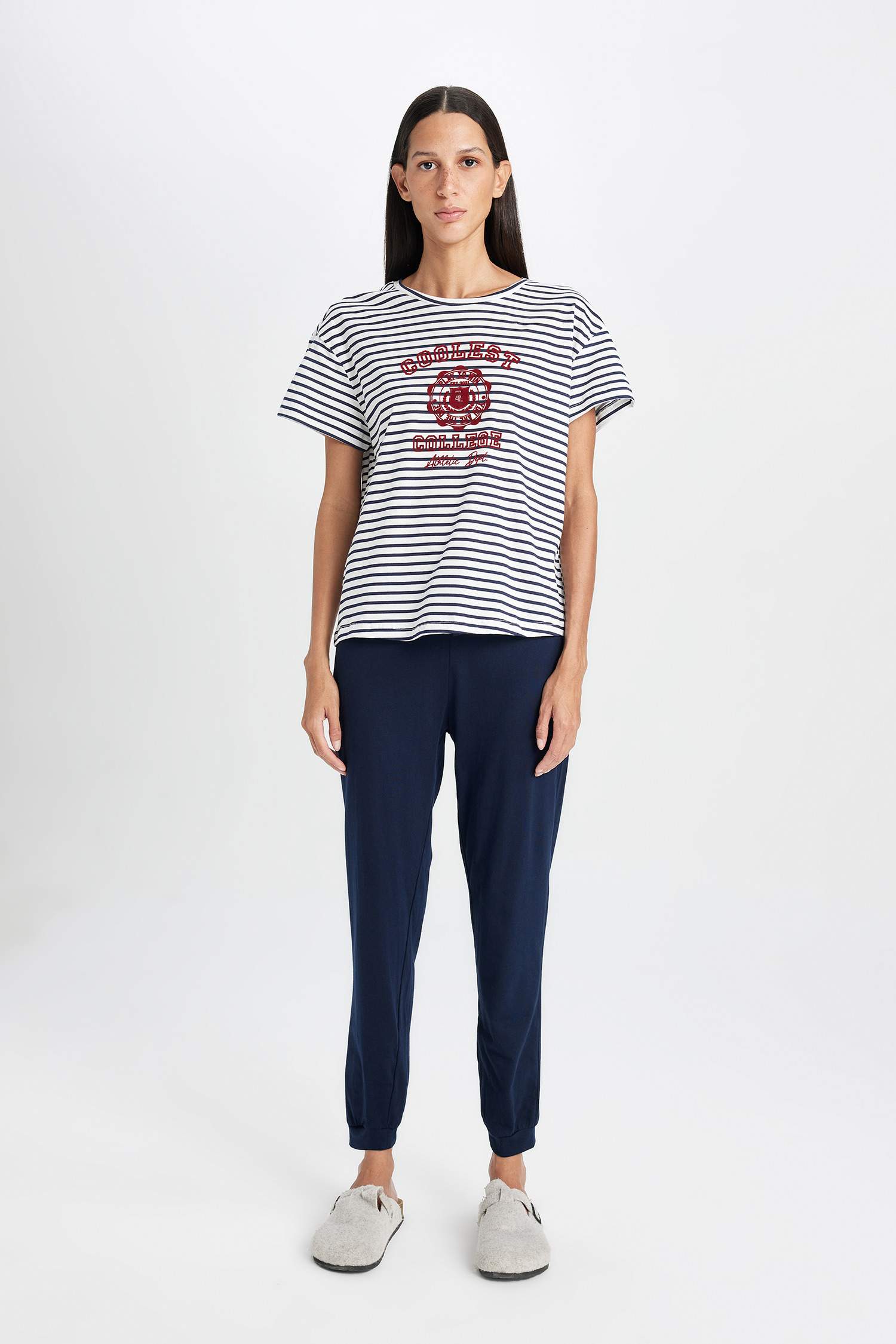 Pijama Takım Çizgili Baskılı Kısa Kollu Üst Basic Düz Beli Lastikli Alt-Fall in Love