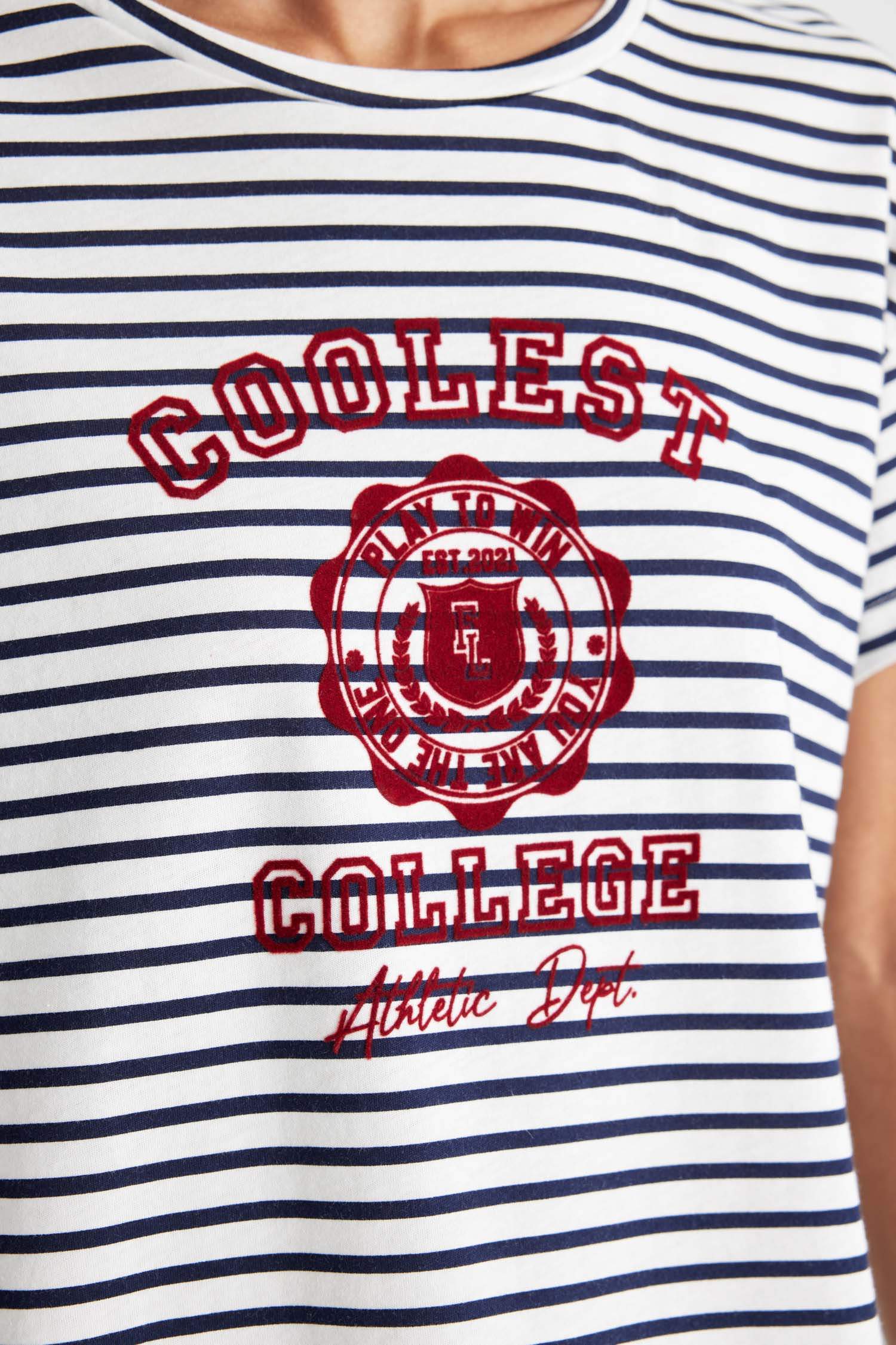 Pijama Takım Çizgili Baskılı Kısa Kollu Üst Basic Düz Beli Lastikli Alt-Fall in Love