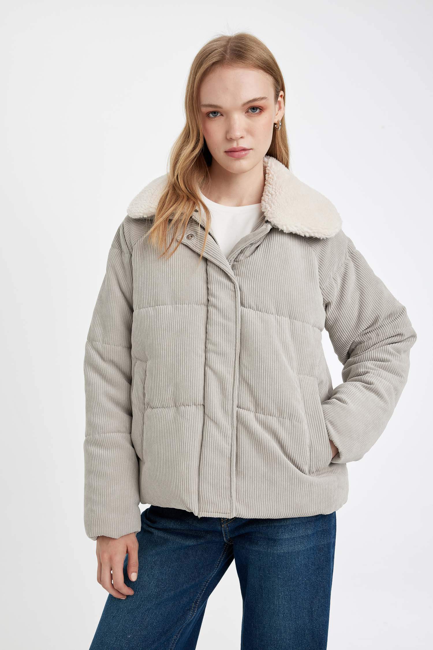 Kadife Mont Suni Kürklü Yaka Fermuar Çıtçıtlı Cepli Regular Kalıp