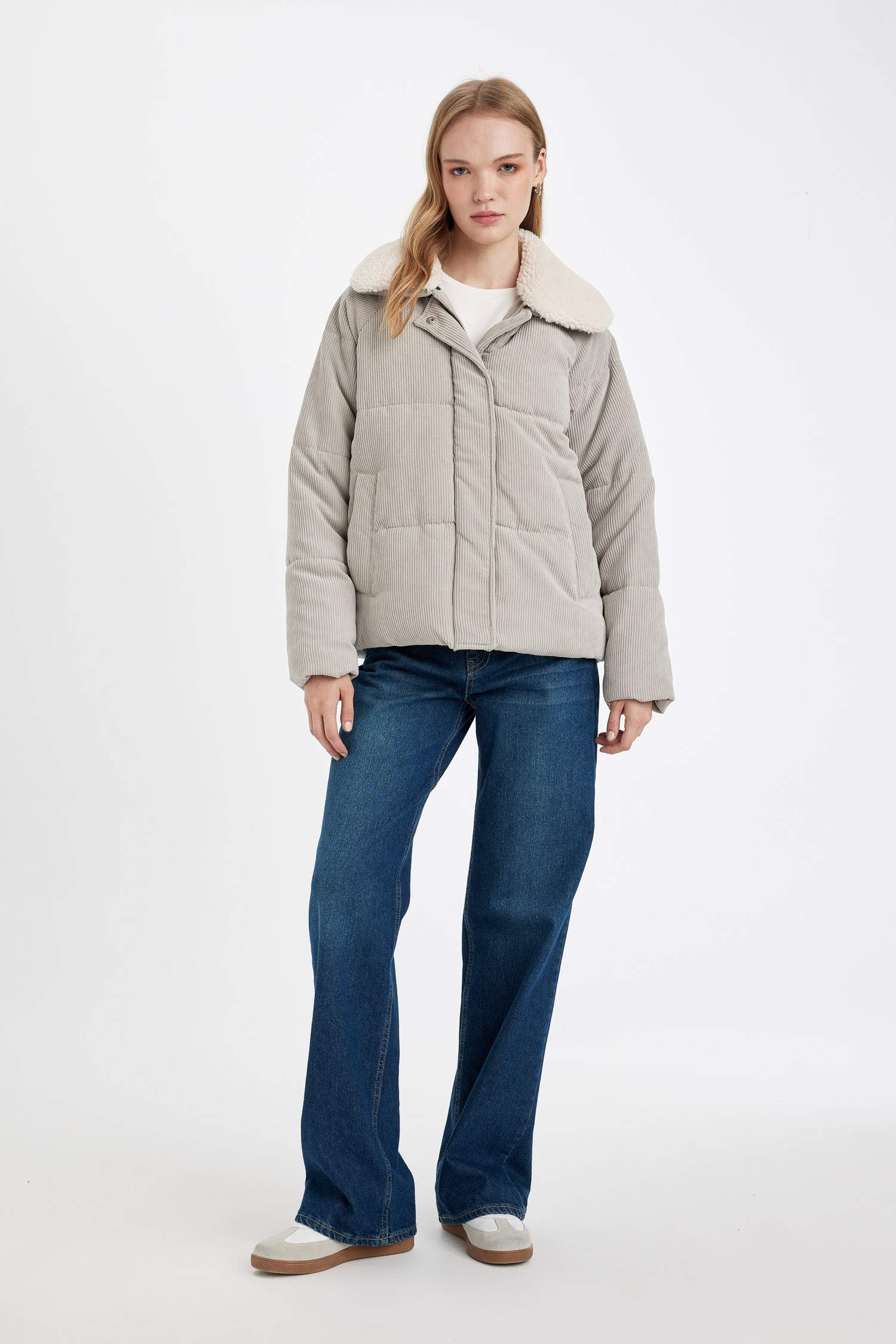 Kadife Mont Suni Kürklü Yaka Fermuar Çıtçıtlı Cepli Regular Kalıp