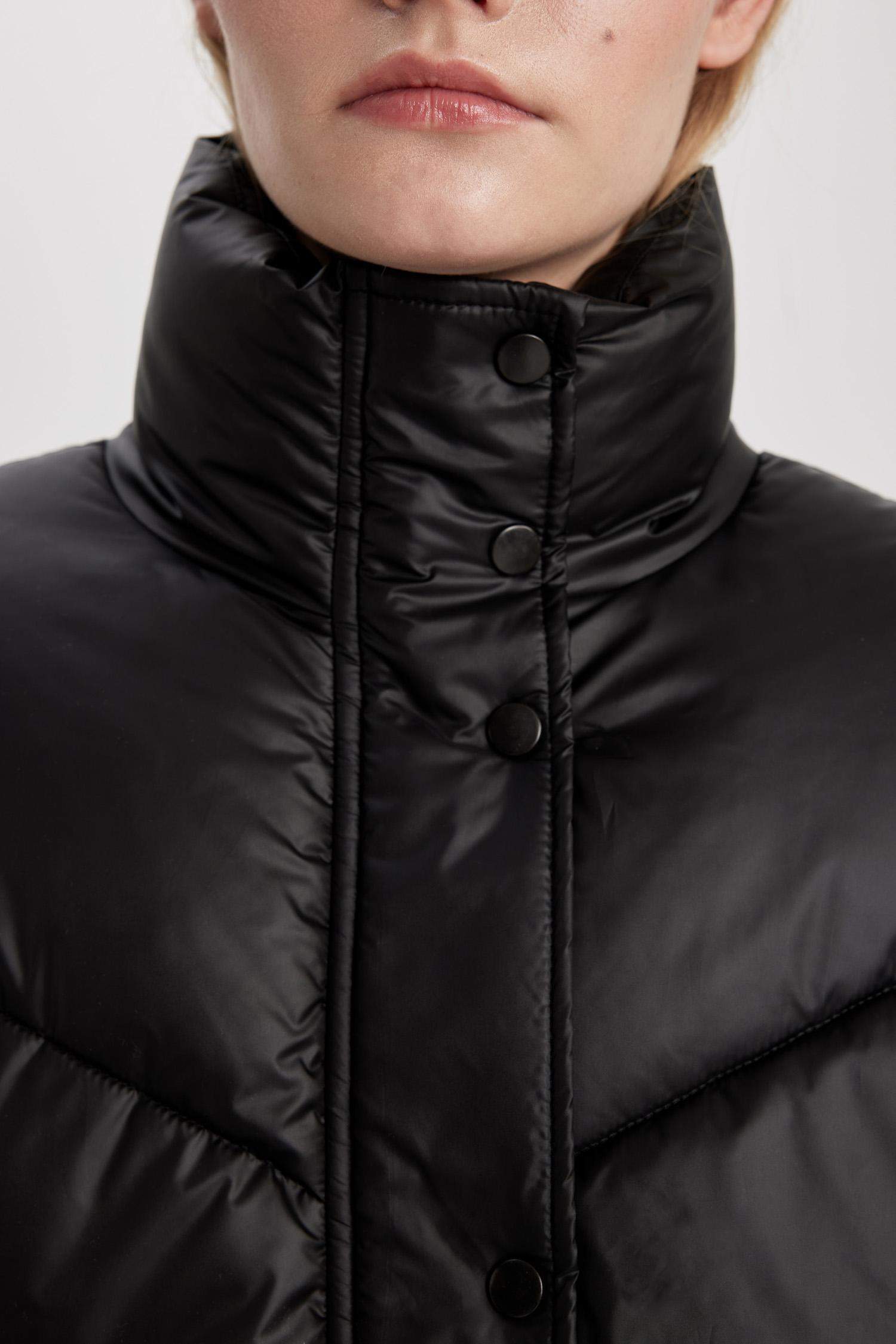 Su İtici Şişme Mont Dik Yaka Fermuar Çıtçıtlı Cepli