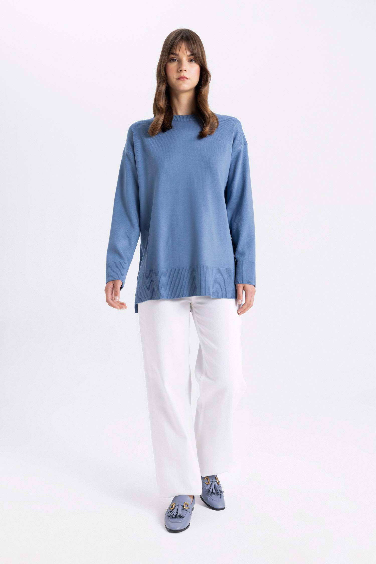 Regular Fit Bisiklet Yaka Yandan Yırtmaçlı Basic Düz Triko Kazak Tunik