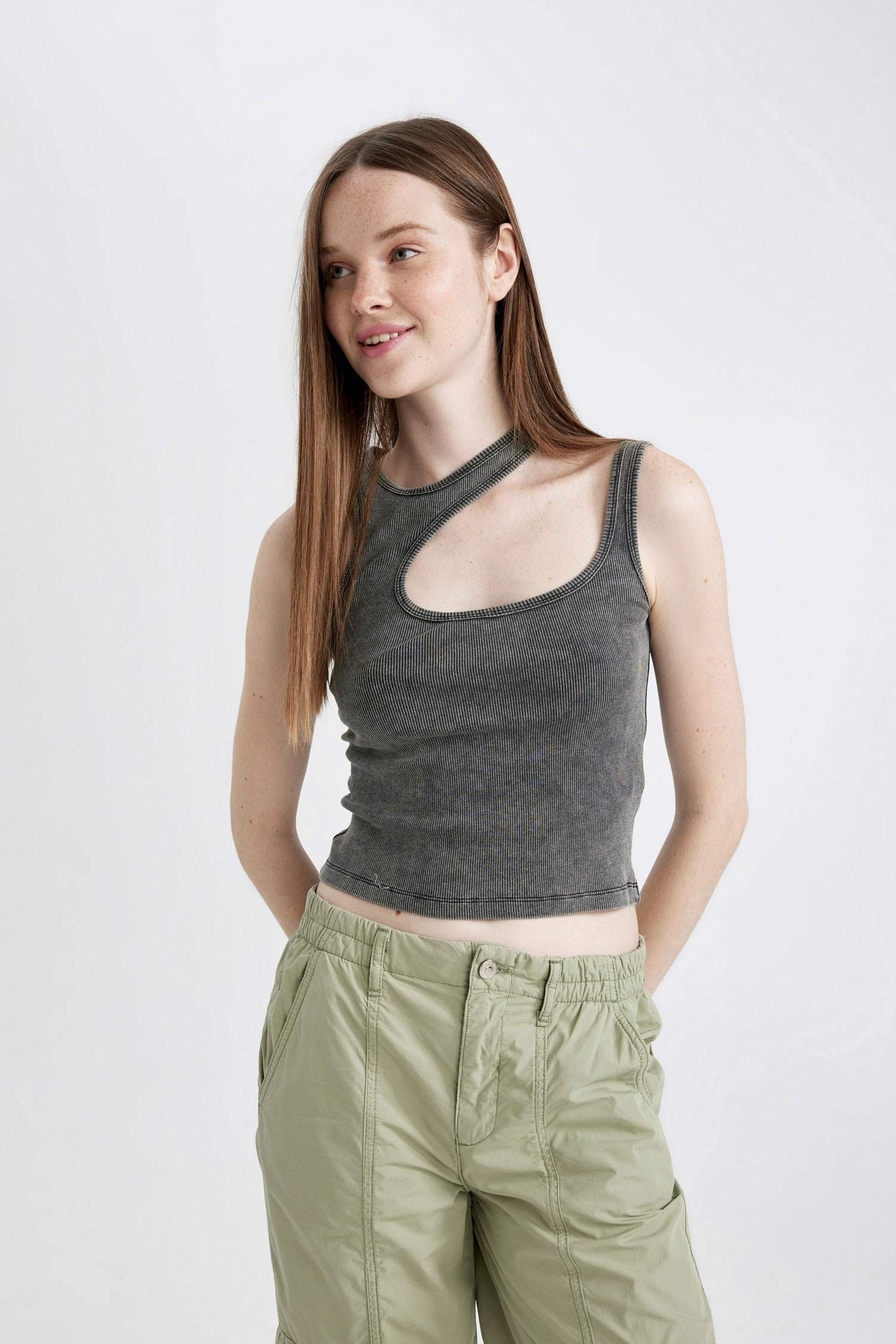 Fitted Ribbed Camisole Crop Top