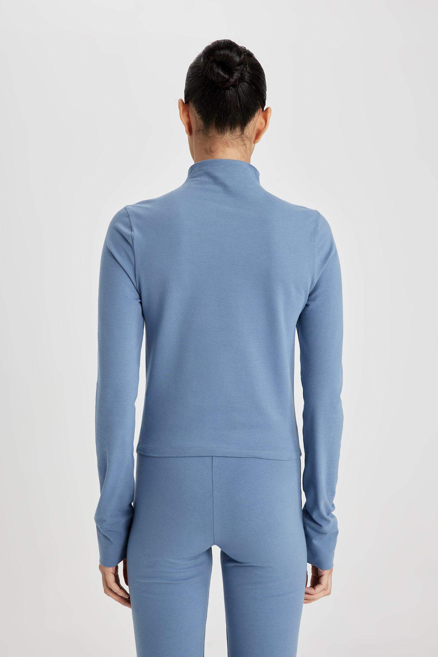 Slim Fit Dar Kesim Dik Yaka Sporcu Uzun Kollu Tişört