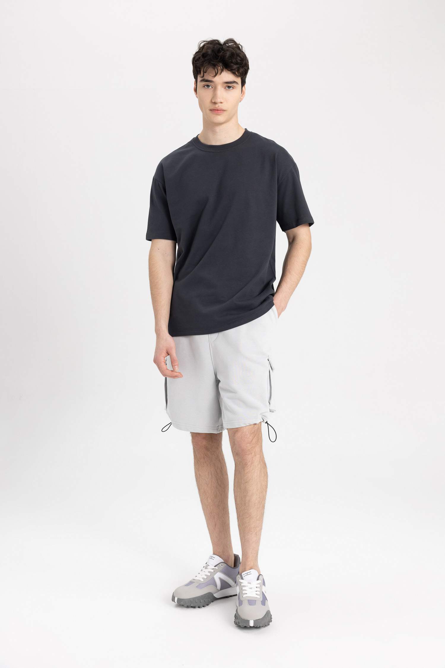 Boxy Fit Crew Neck Short Sleeve Basic T-Shirt