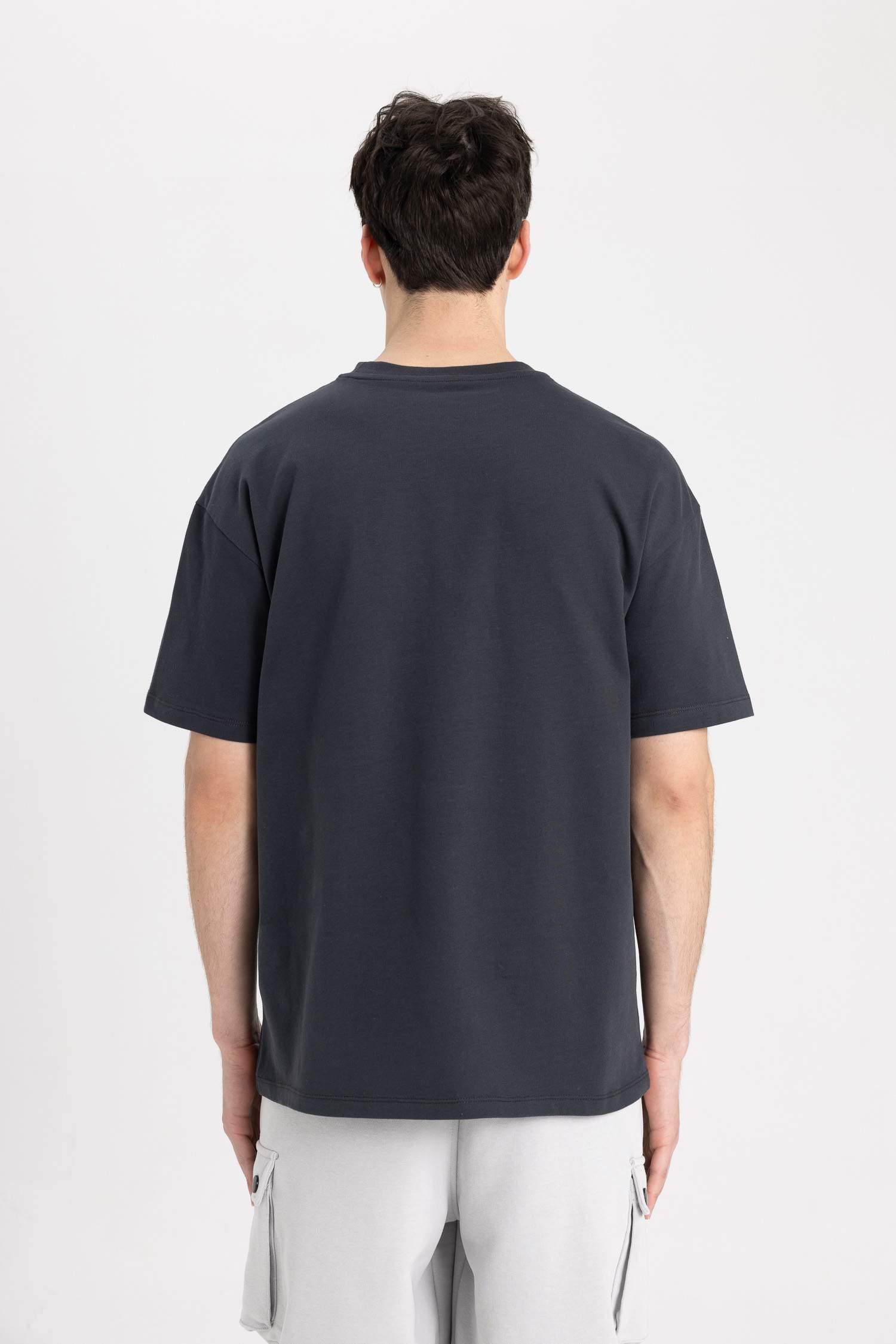 Boxy Fit Crew Neck Short Sleeve Basic T-Shirt