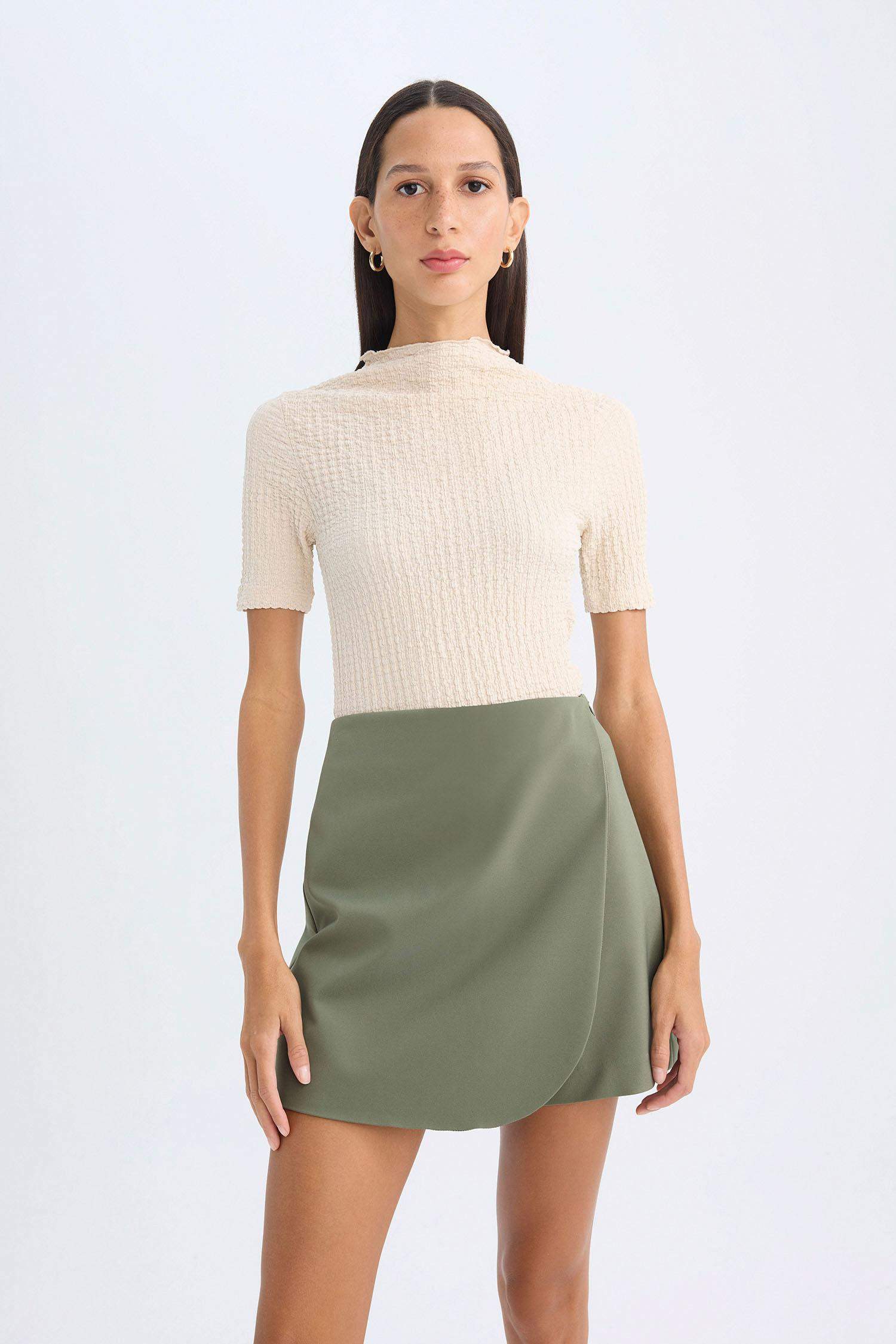 Yüksek Bel Kısa Şort Etek