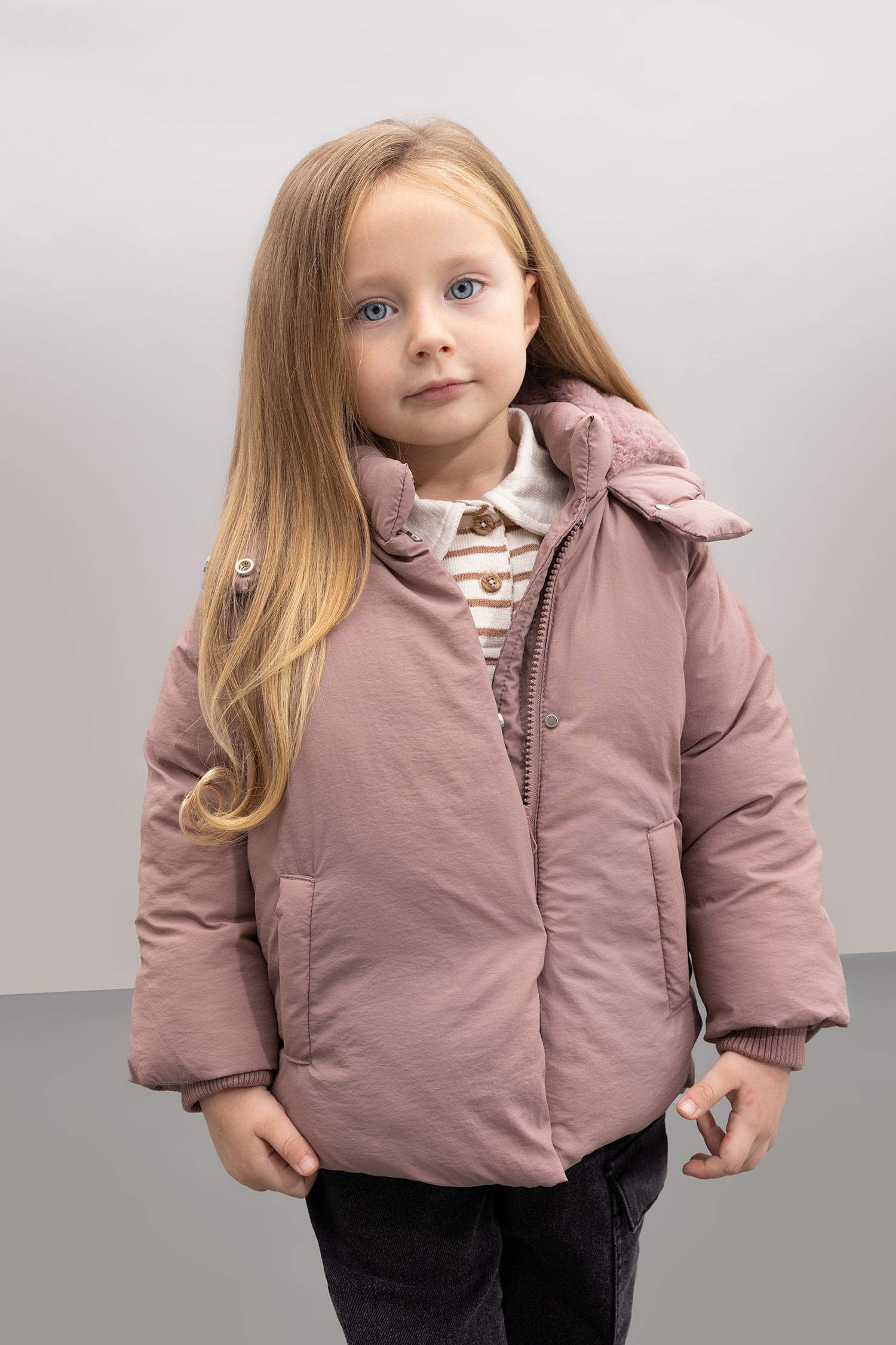 Kız Bebek Kapüşonlu Su İtici İçi Yumuşak Tüylü Cepli Çıtçıtlı Fermuarlı Şişme Mont
