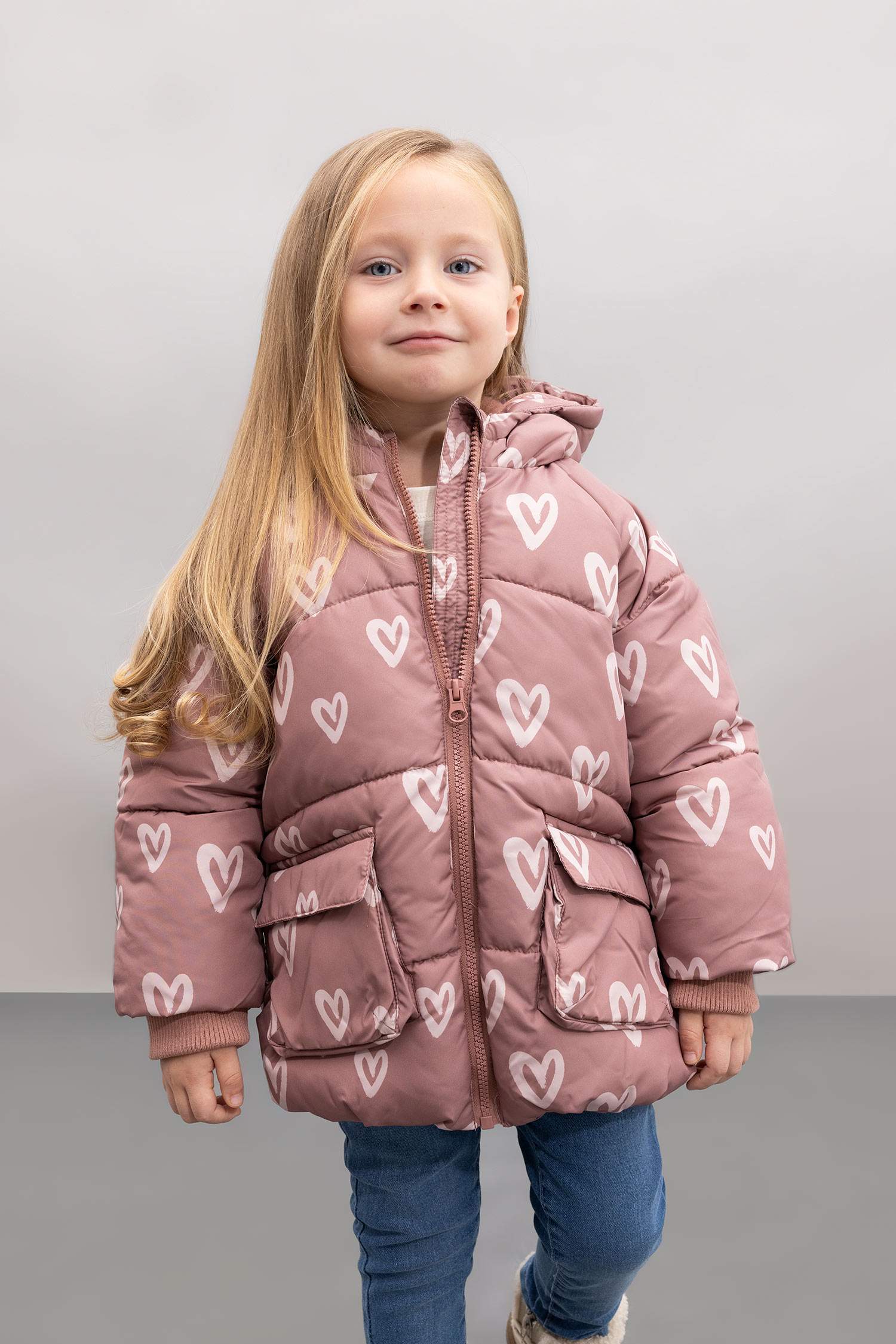 Kız Bebek Kapüşonlu Kalp Desenli Su Geçirmez Cep İçi Polarlı Şişme Mont
